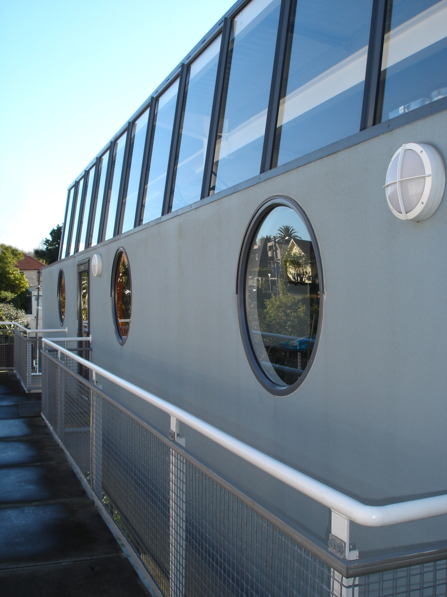 EXTERIOR VIEW // CORRAN SCHOOL
