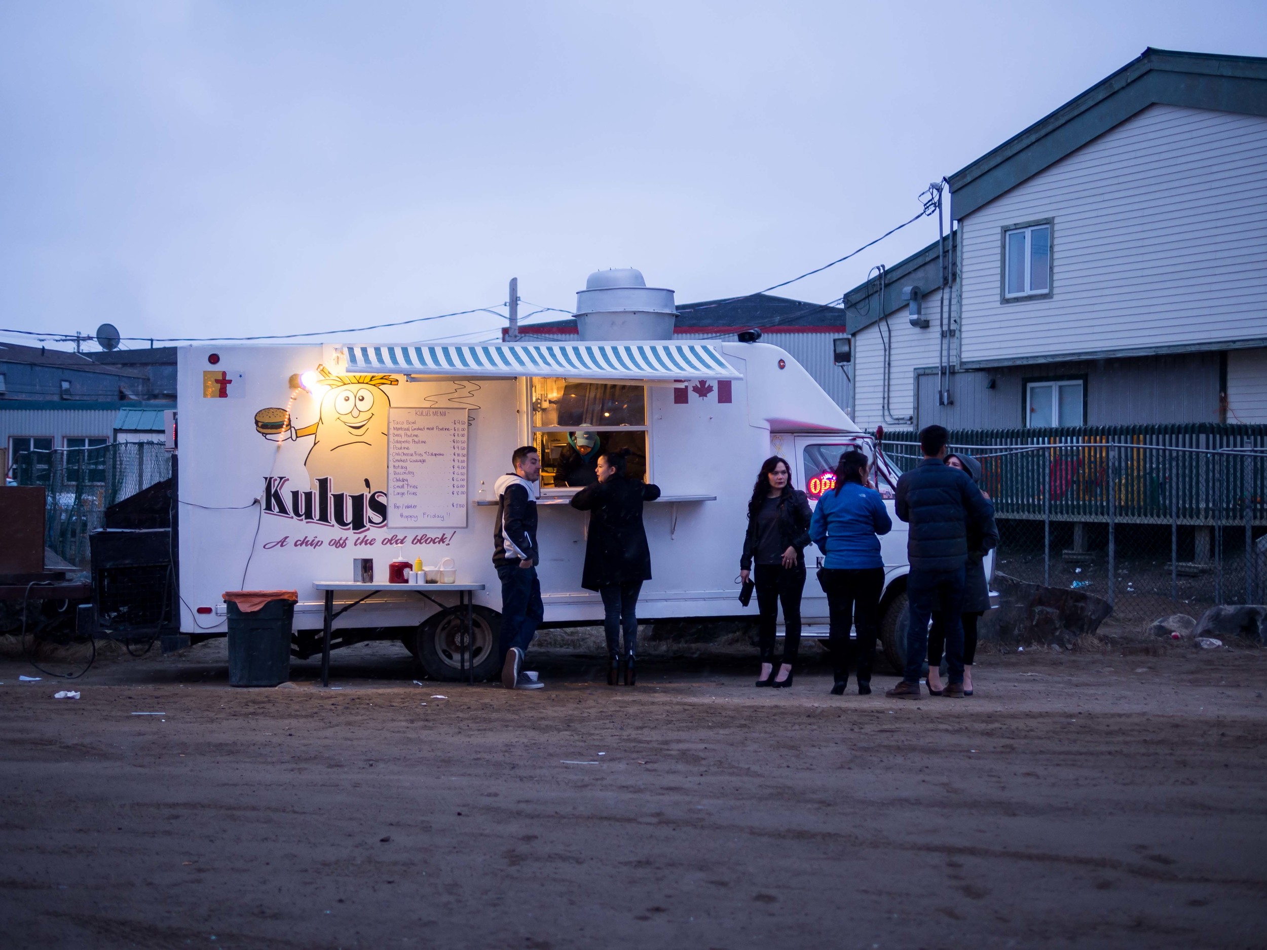 iqaluit-food-truck