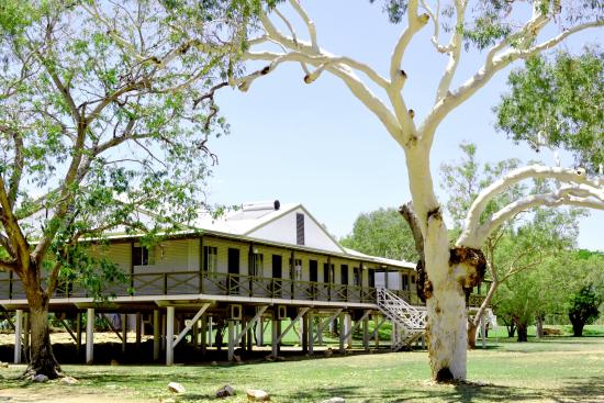 fitzroy-river-lodge4.jpg