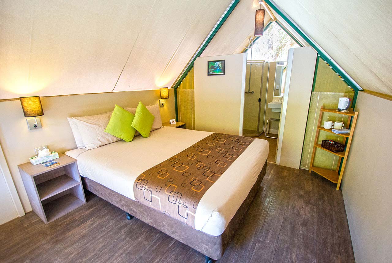 EMMA GORGE TENTED CABIN