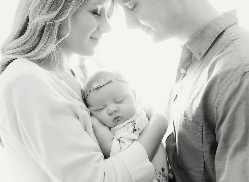 0168_Oahu+Newborn+Photographer+Norma+Mitchell_030415+copybw.jpg