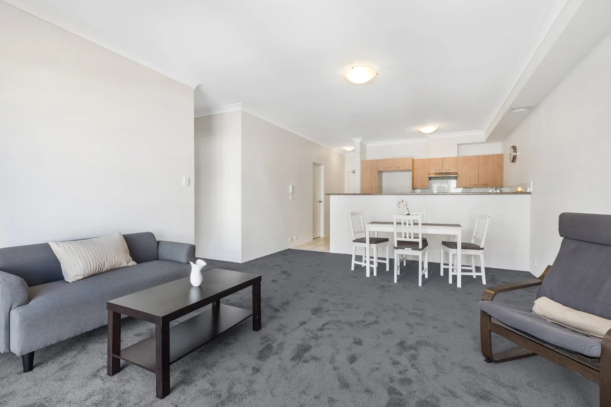18-753 New Caterbury - Lounge Kitchen - Web.jpg