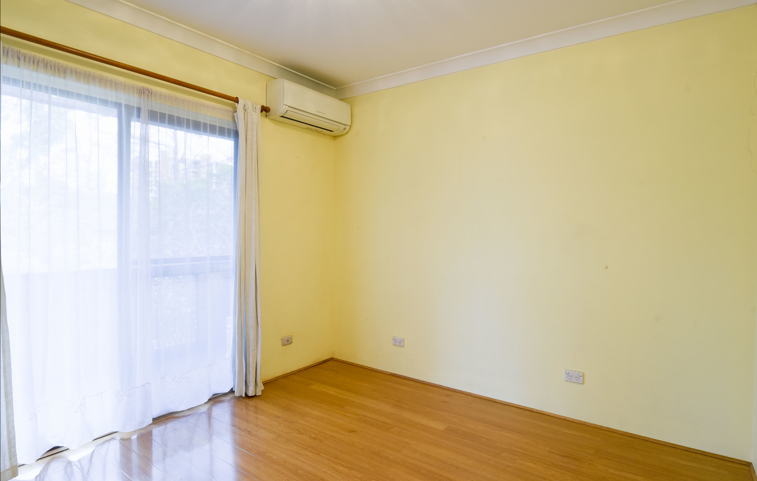 bedroom1.jpg