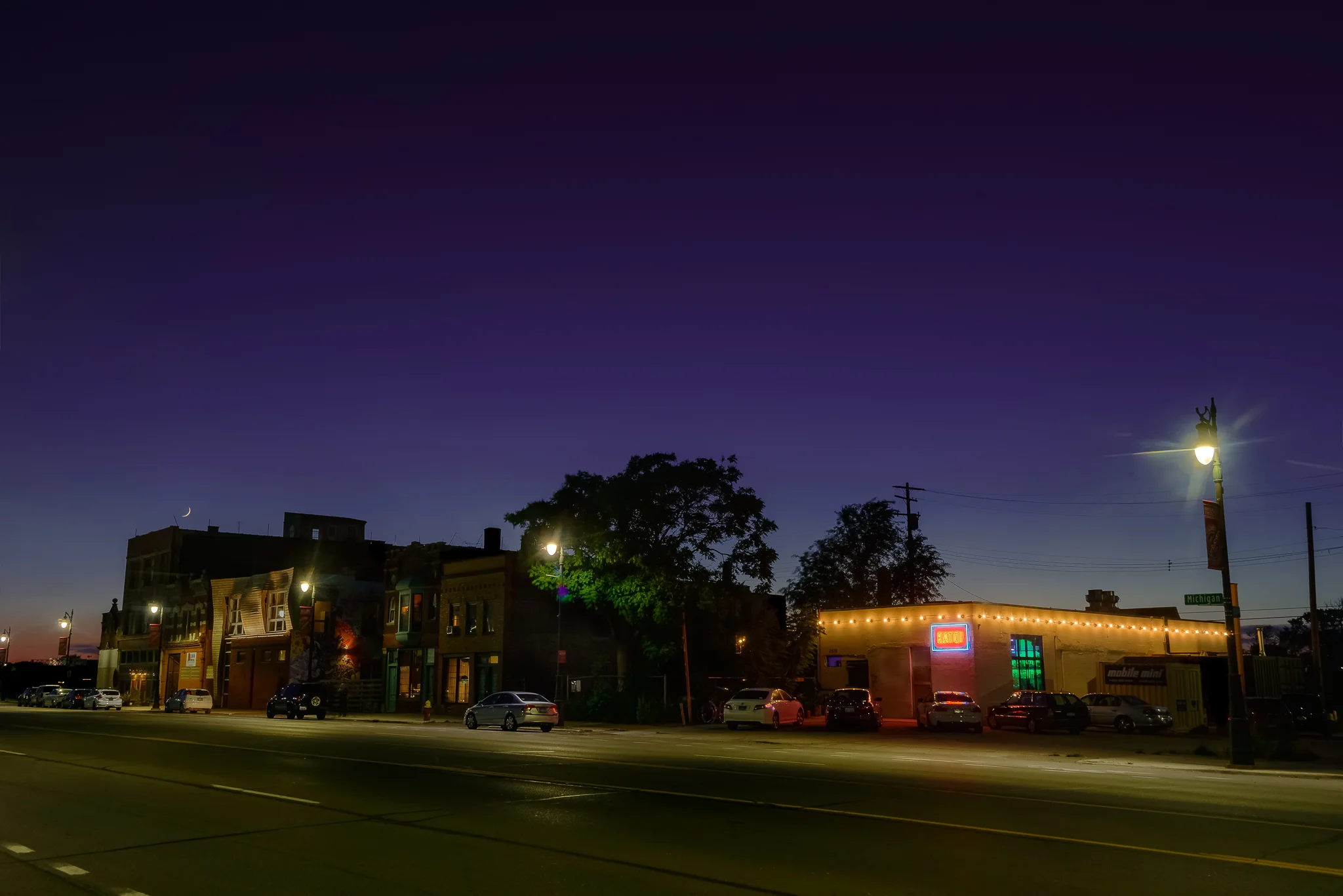 katoi_purple_hour_street.jpg