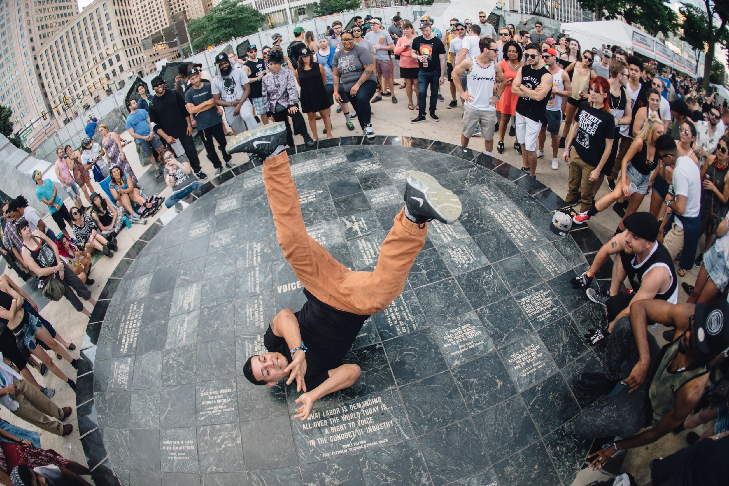 Dance Circle-KL7120.jpg