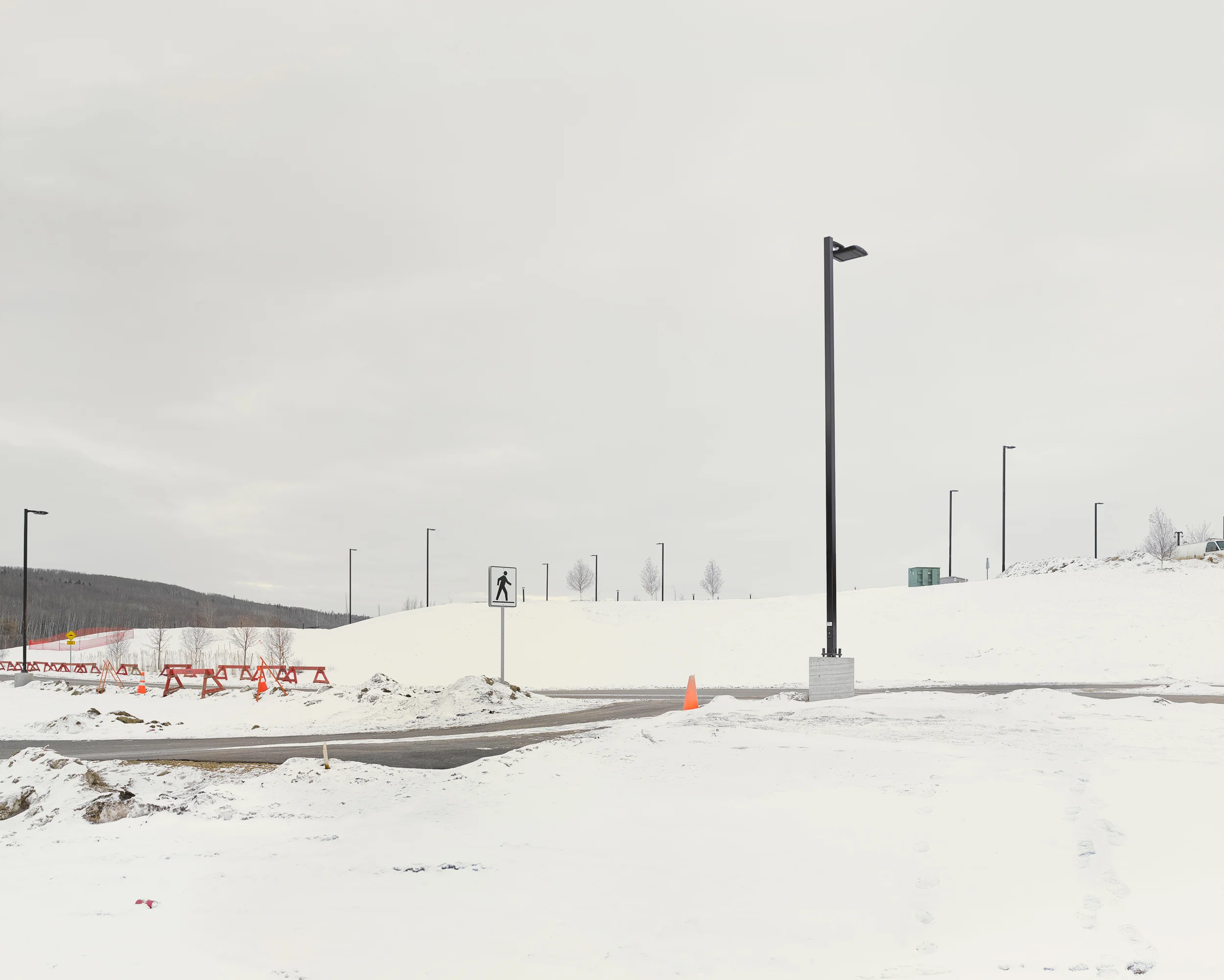 Hardin Road, Fort McMurray, Alberta, Canada, 2017. © Alan McFetridge