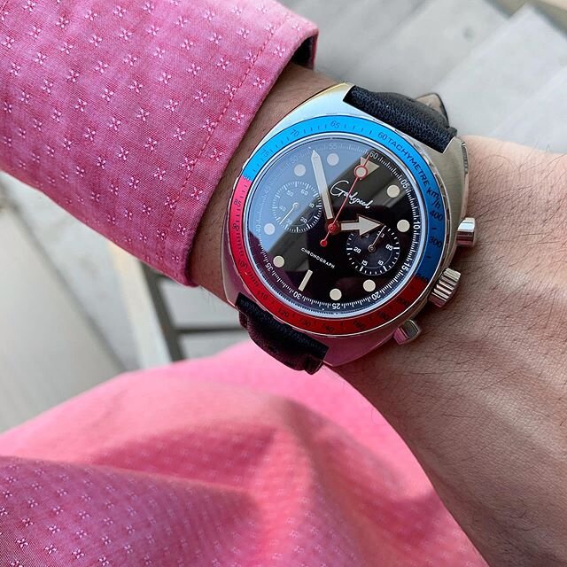 Some color on Friday. Loving this latest arrival. Kudos to @goodspeedwatches on this great release. I&rsquo;m glad to finally have it in the wrist! -
-

#GoodSpeed #GoodSpeedWatch #chronograph #sportswatch #menswatch #microbrand #watchreview #sportsw