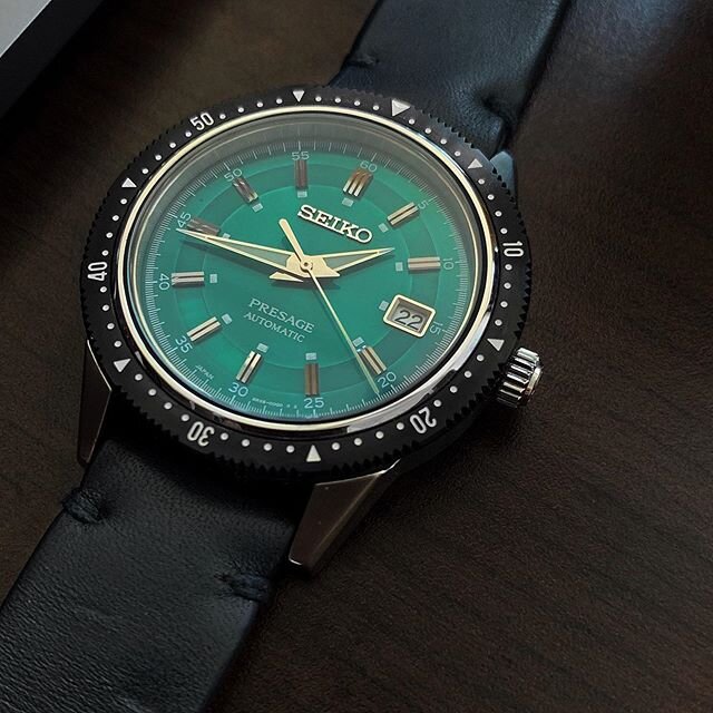 Still all about that color. -
-

#SEIKO #seikowatch #SARX071  #seikopresage  #seikowatches #mensfashion  #toolwatch #newwatchalert &bull; &bull;
&bull; 
Use the tag #AffordableWT to be regrammed and don't forget to visit  www.AffordableWristTime.com 