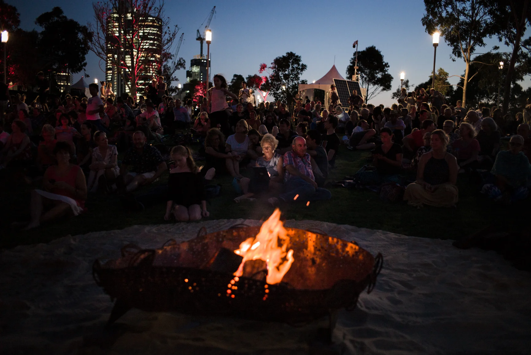  Hundreds gathered on the eve of Australia Day 2019 in Barangaroo Reserve for “The Vigil” organised by&nbsp;Sydney Festival. An event to reflect on the impact of colonisation in Australia. 