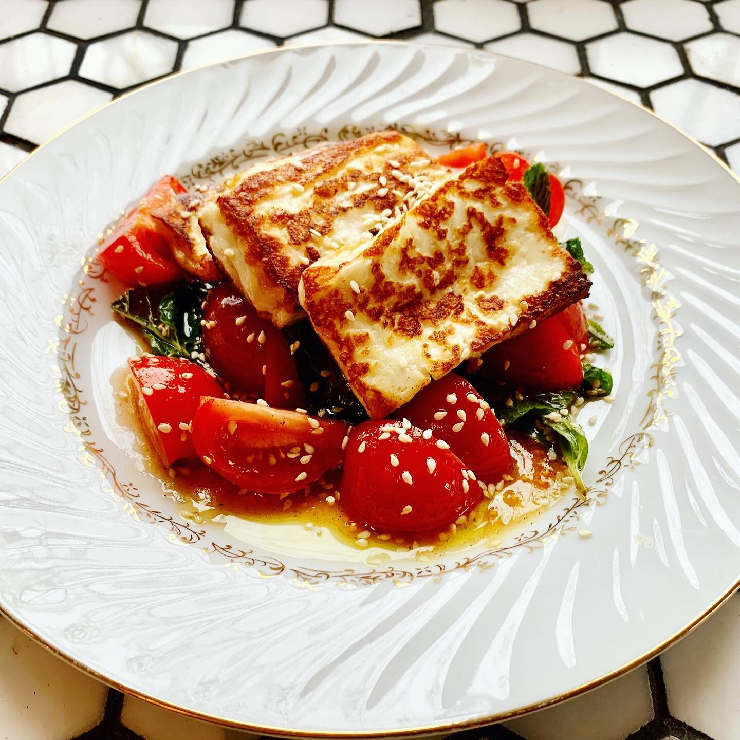 *New dish allert* it&rsquo;s the Halloumi &amp; Tomato Salad! Just in time for spring 🌼  Grilled halloumi cheese, campari tomatoes, mint &amp; za&rsquo;atar. 🍅🌿 $13 

Available for dine in and pick up!  Come hang with us from noon to 10 (11 on the