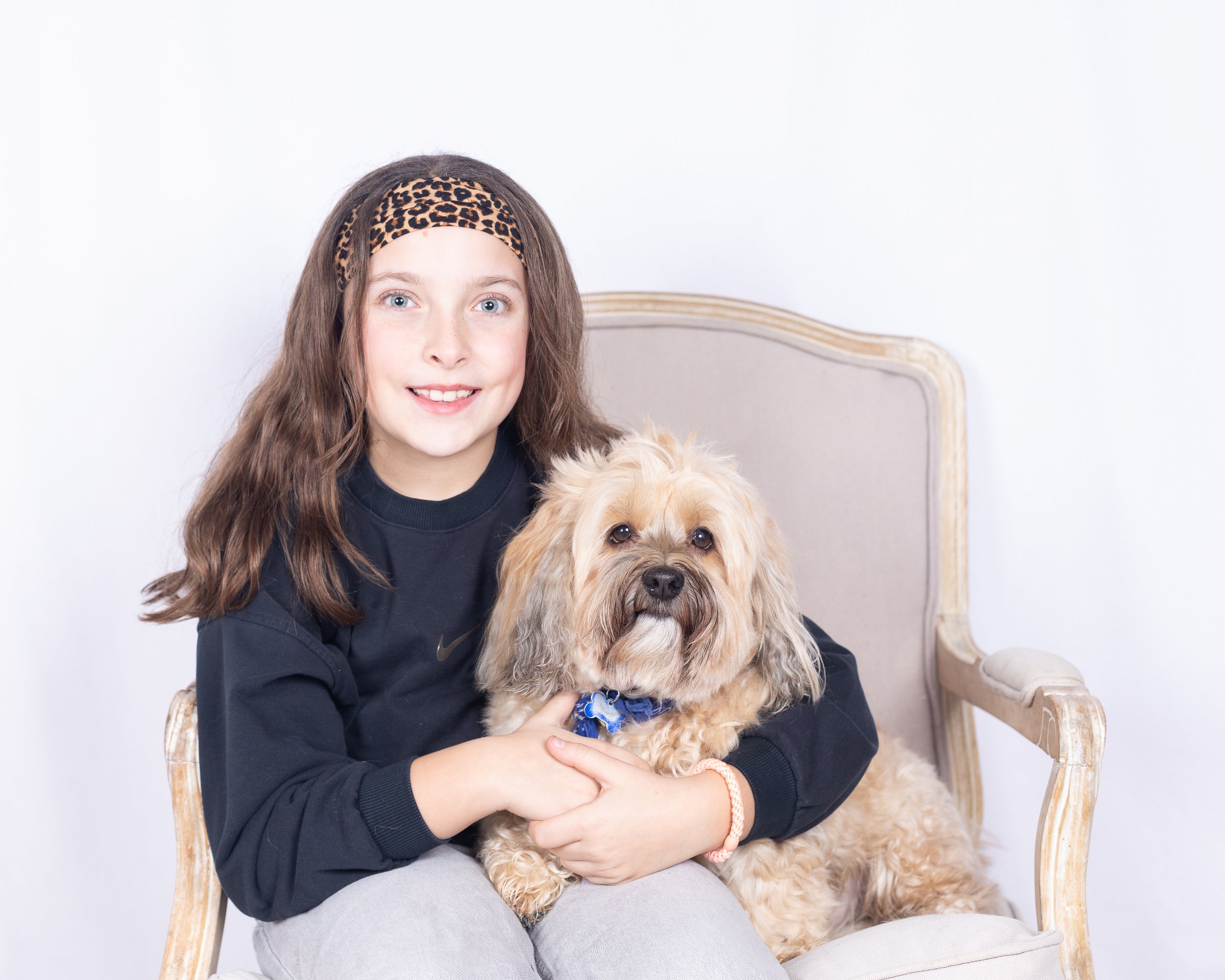  Girl and her puppy 