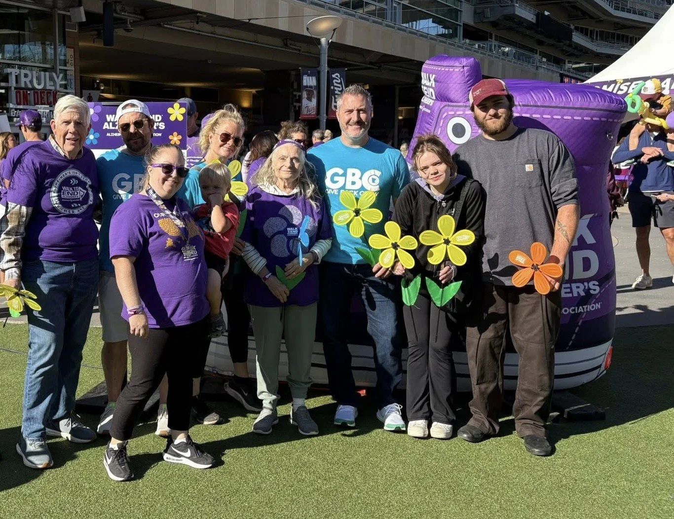 Color Glo Cares group photo