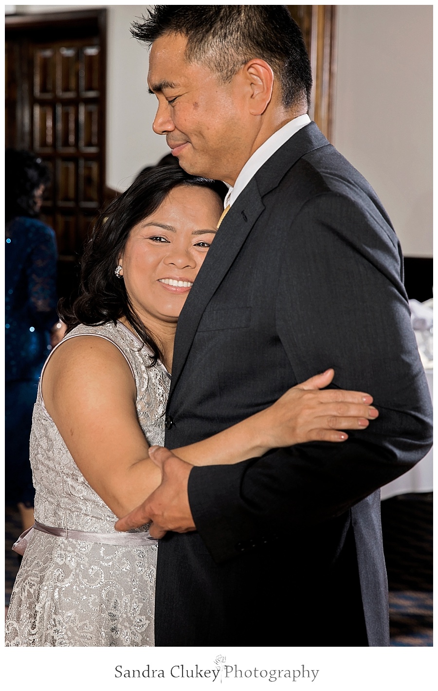 Lovely moment for parents of the bride