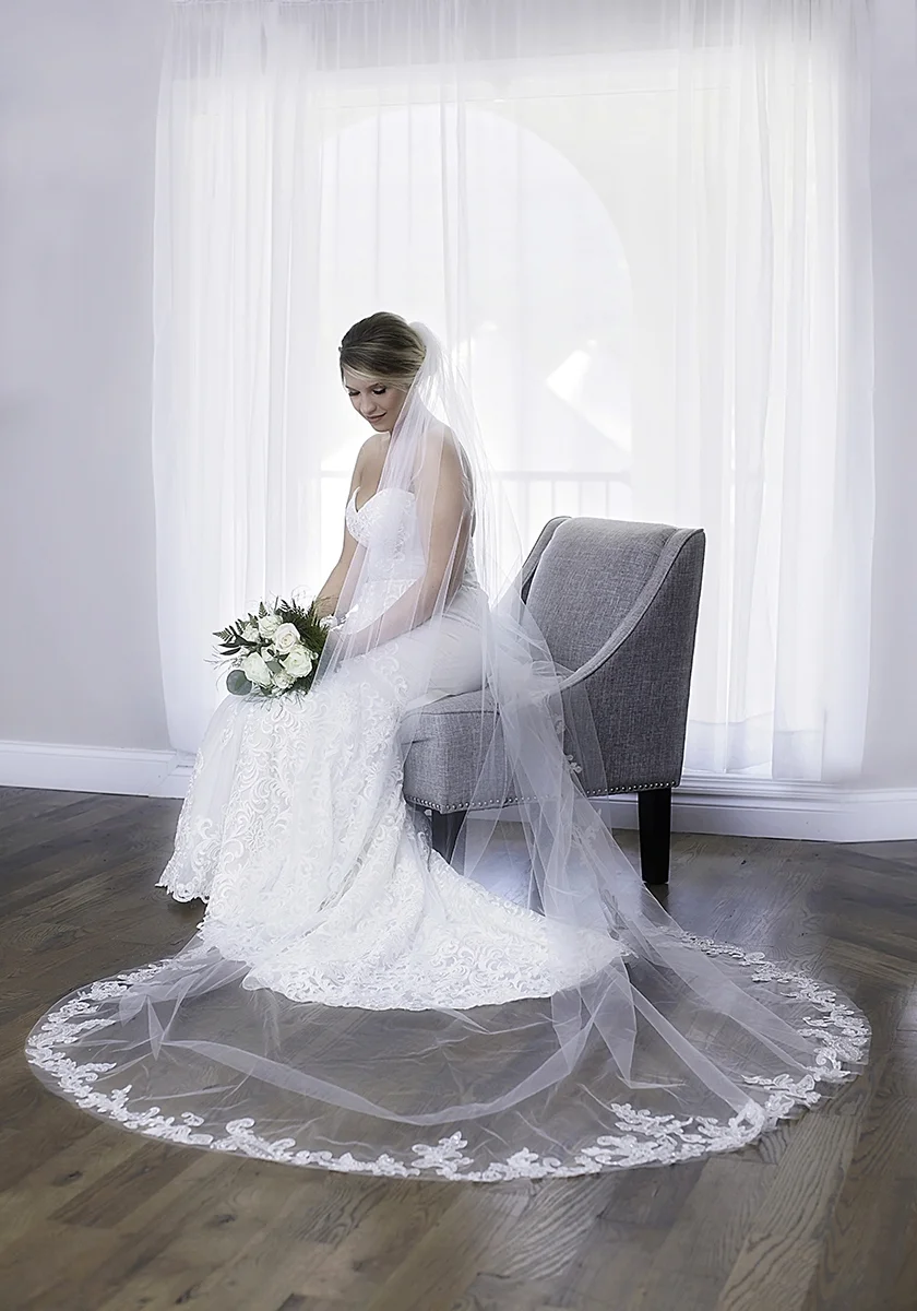 Tennessee RiverPlace Bride moment of peace