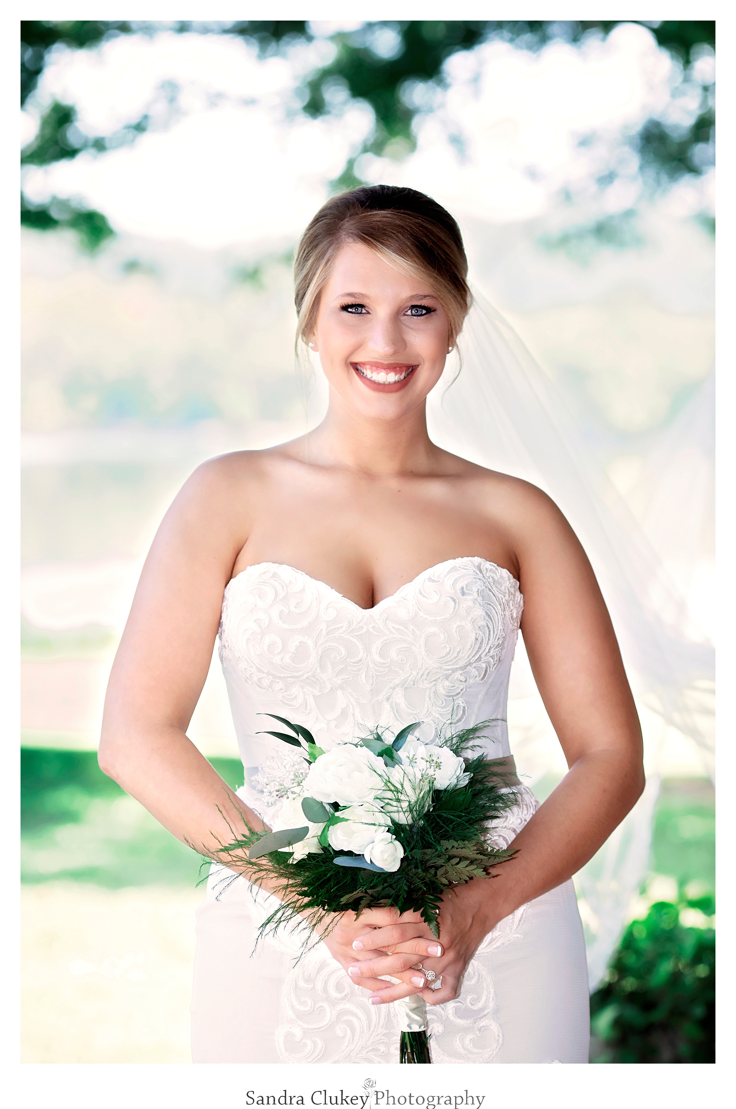 Magnificent Bridal Portrait. Tennessee RiverPlace, Chattanooga TN