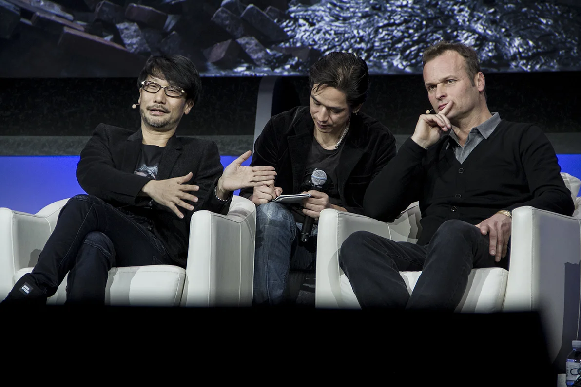 kojimapanel1.jpg