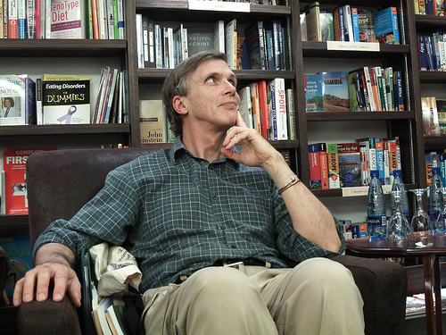 Kelwyn Sole at the Book Lounge reading