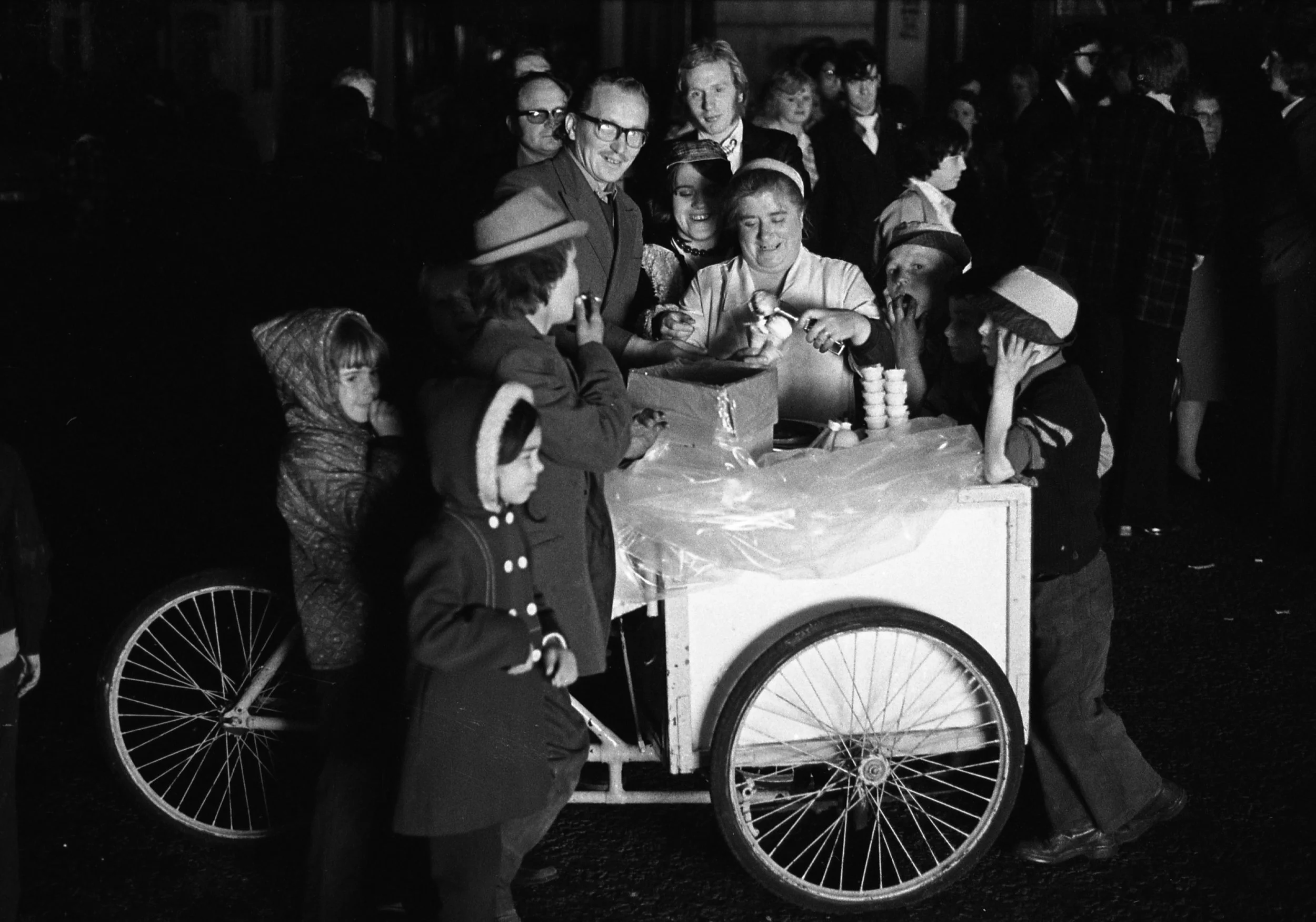 SR1974 - 60 Nessy Robinson, Ice cream vendor.jpg