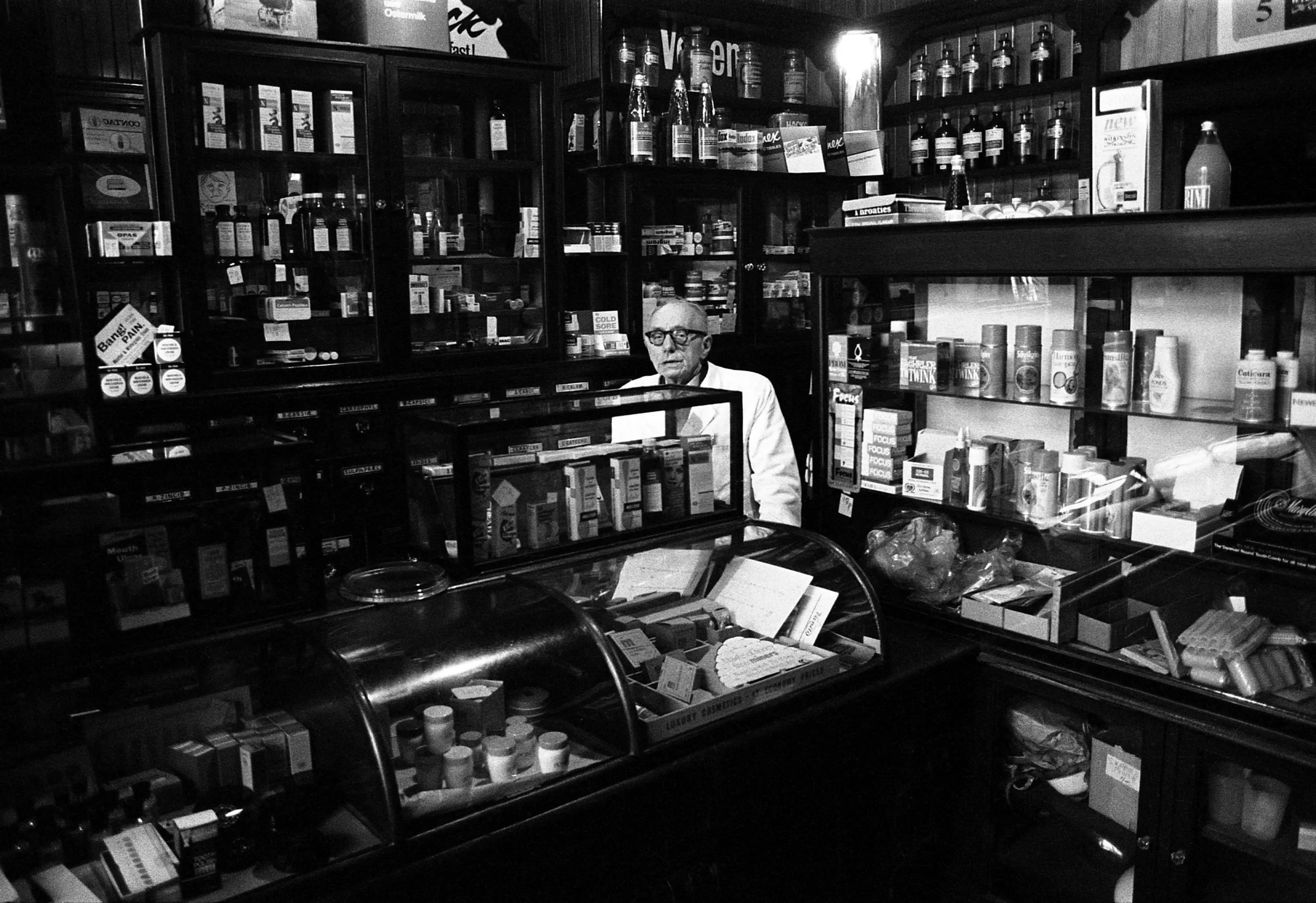 Shops-Albertbridge Road..jpg