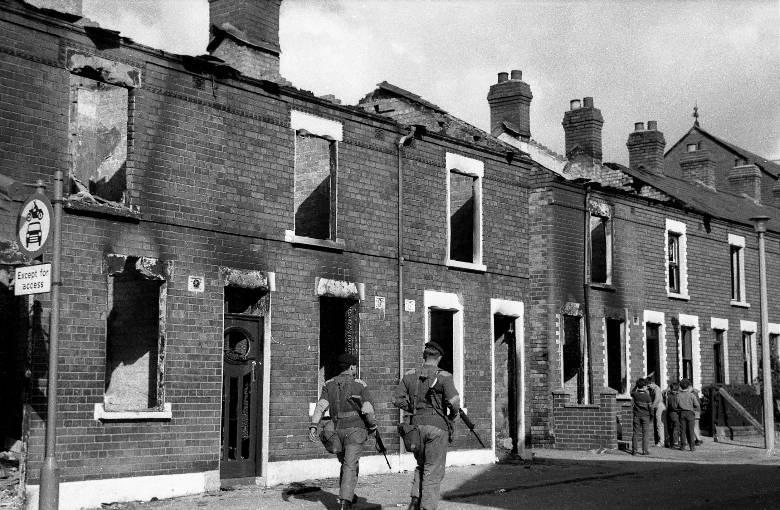 HM-Bombay Street 01.jpg