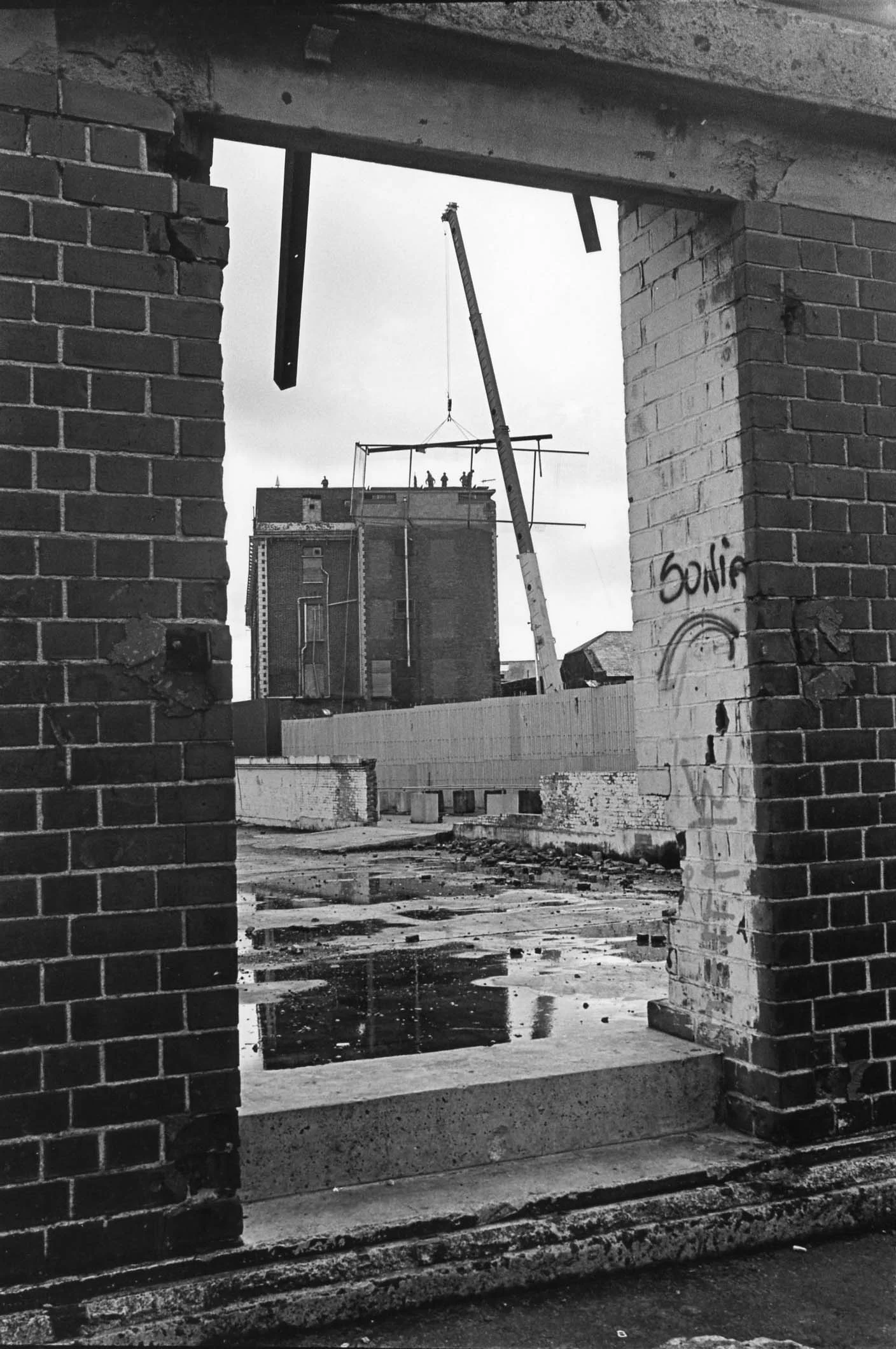 FPI-Lower Falls - Lower Shankill. West Belfast 03.jpg