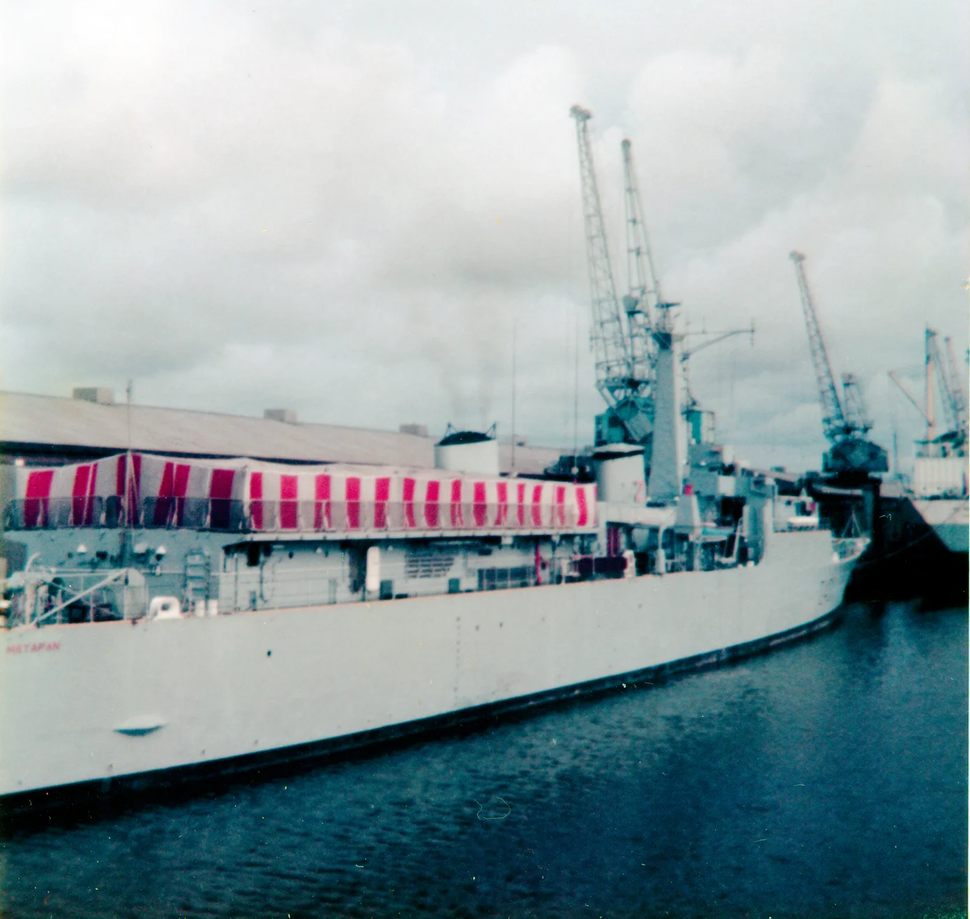 BF1406TroopshipBelfastDks400dpi.jpg