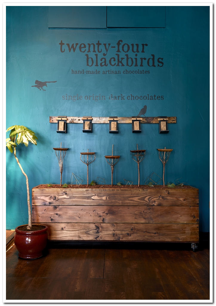 24-black-birds-shop-01.jpg