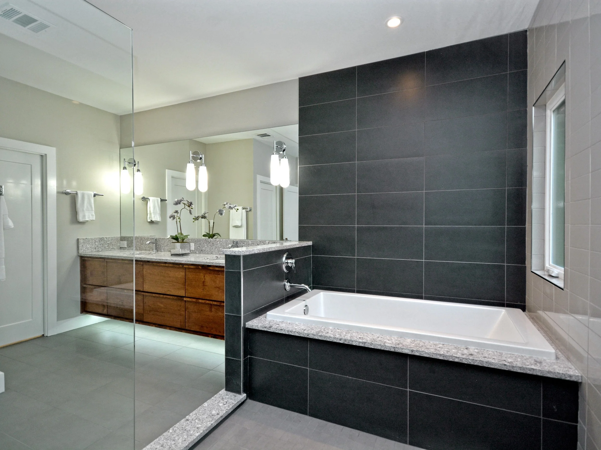 030_Master Bath.jpg