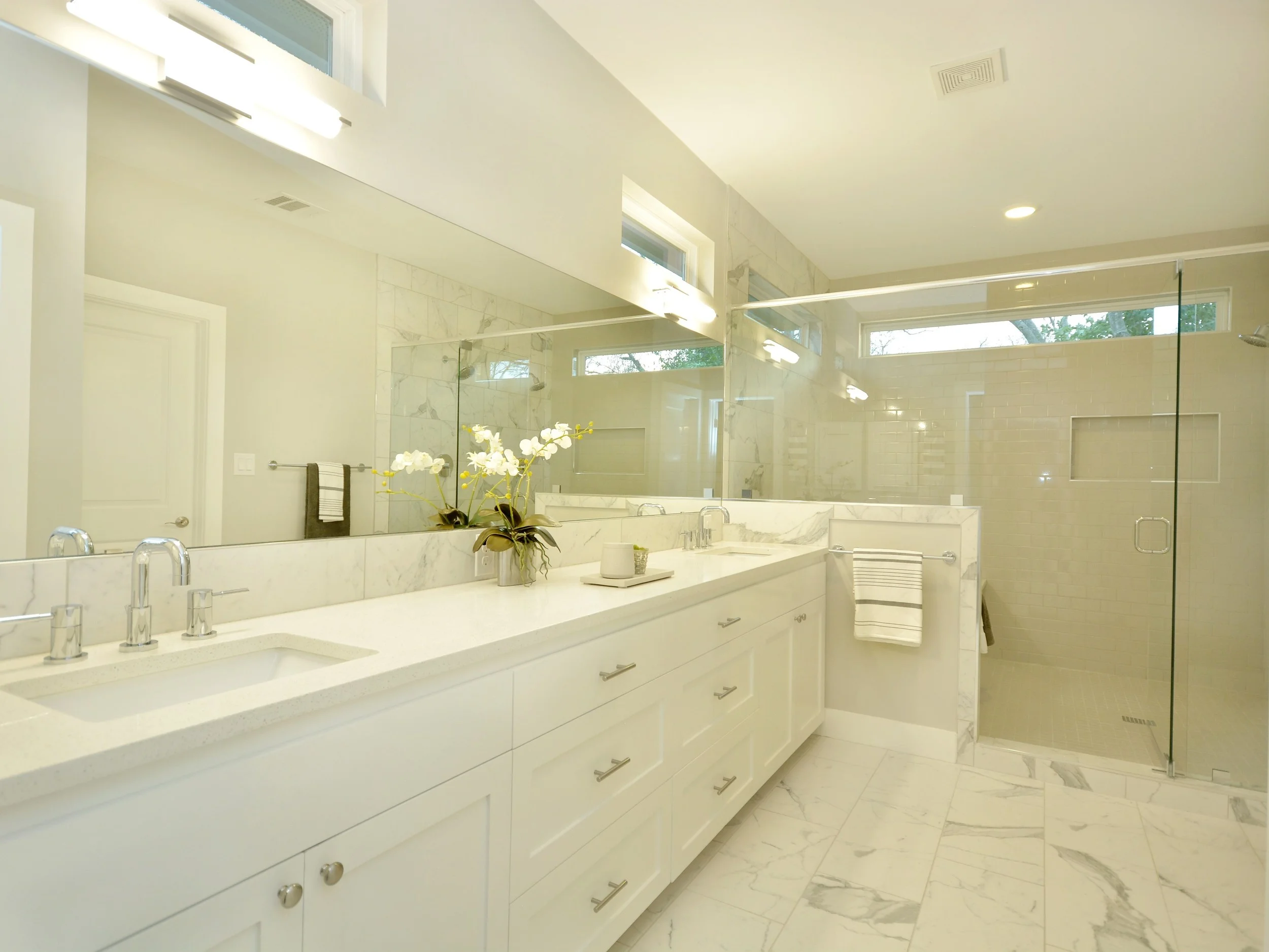 005_Master Bathroom.jpg