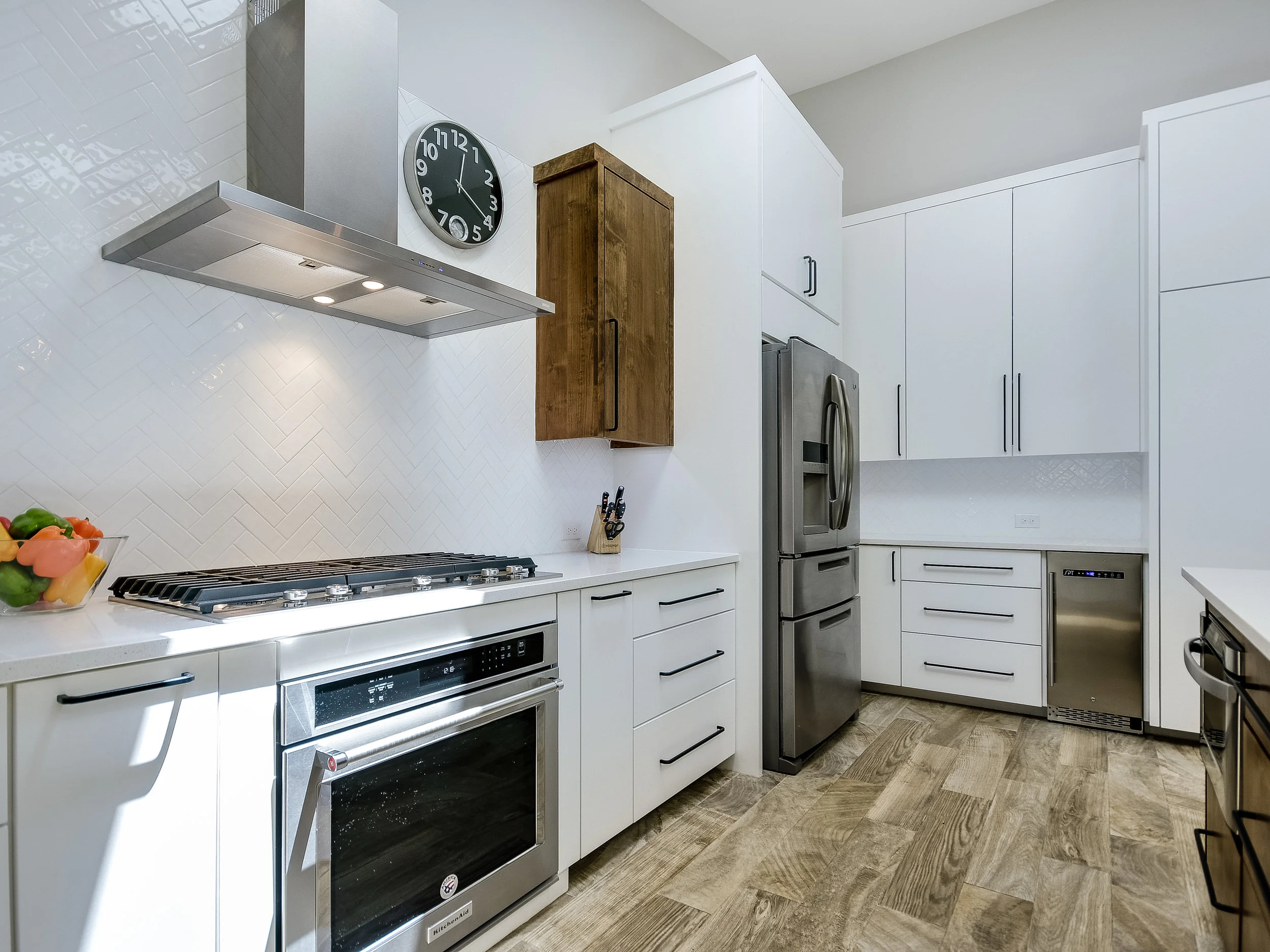 014_Kitchen Stove.jpg