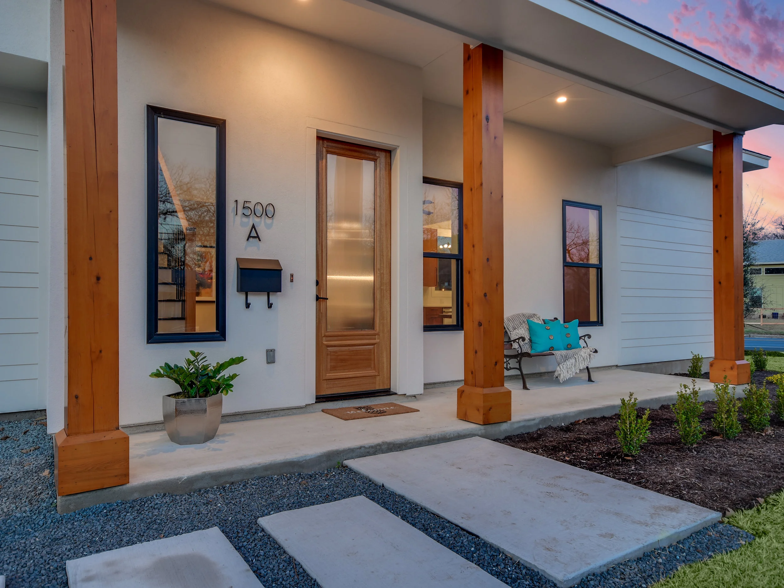004_A-Front Entry.jpg