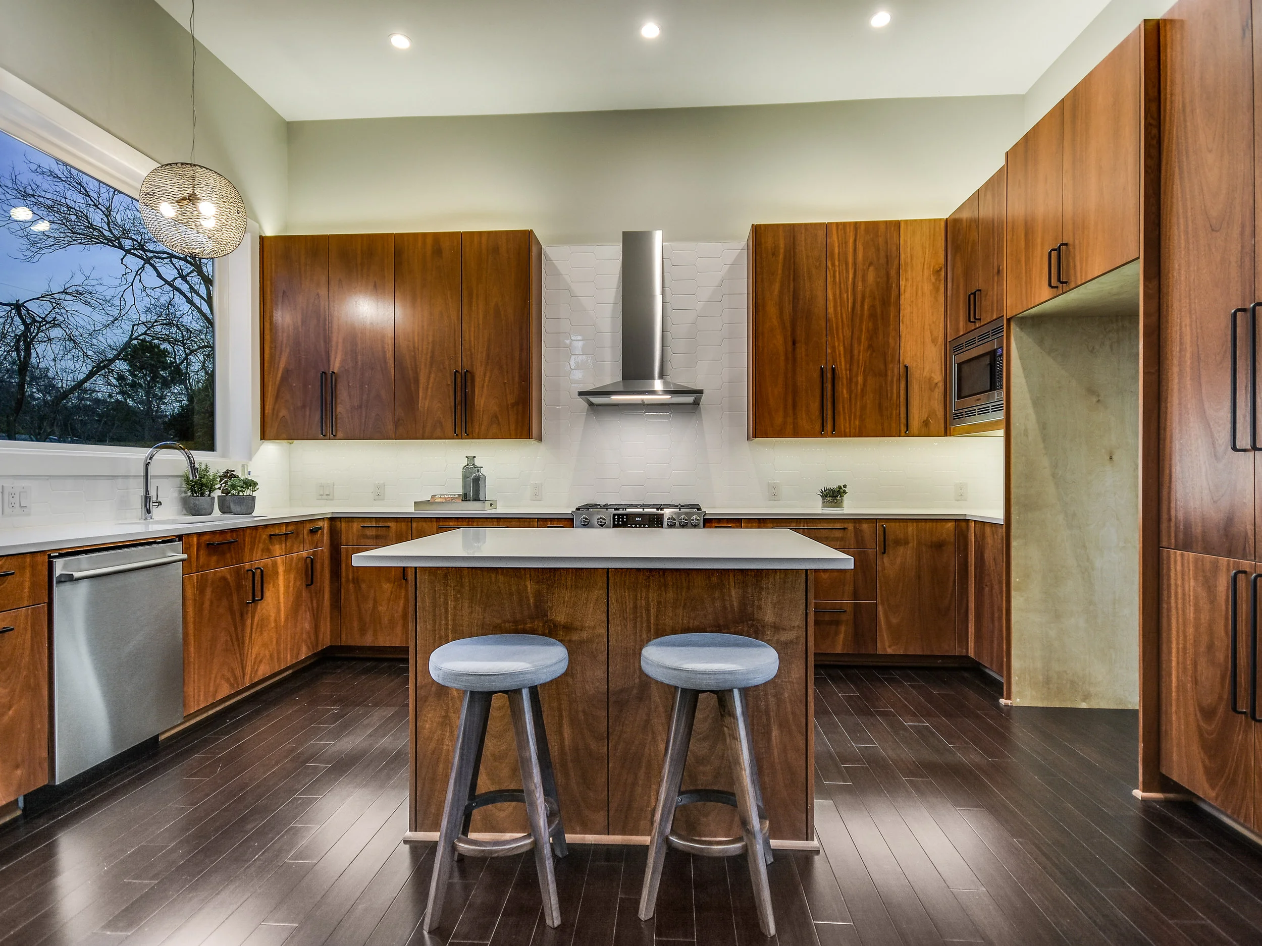 010_A-Kitchen.jpg