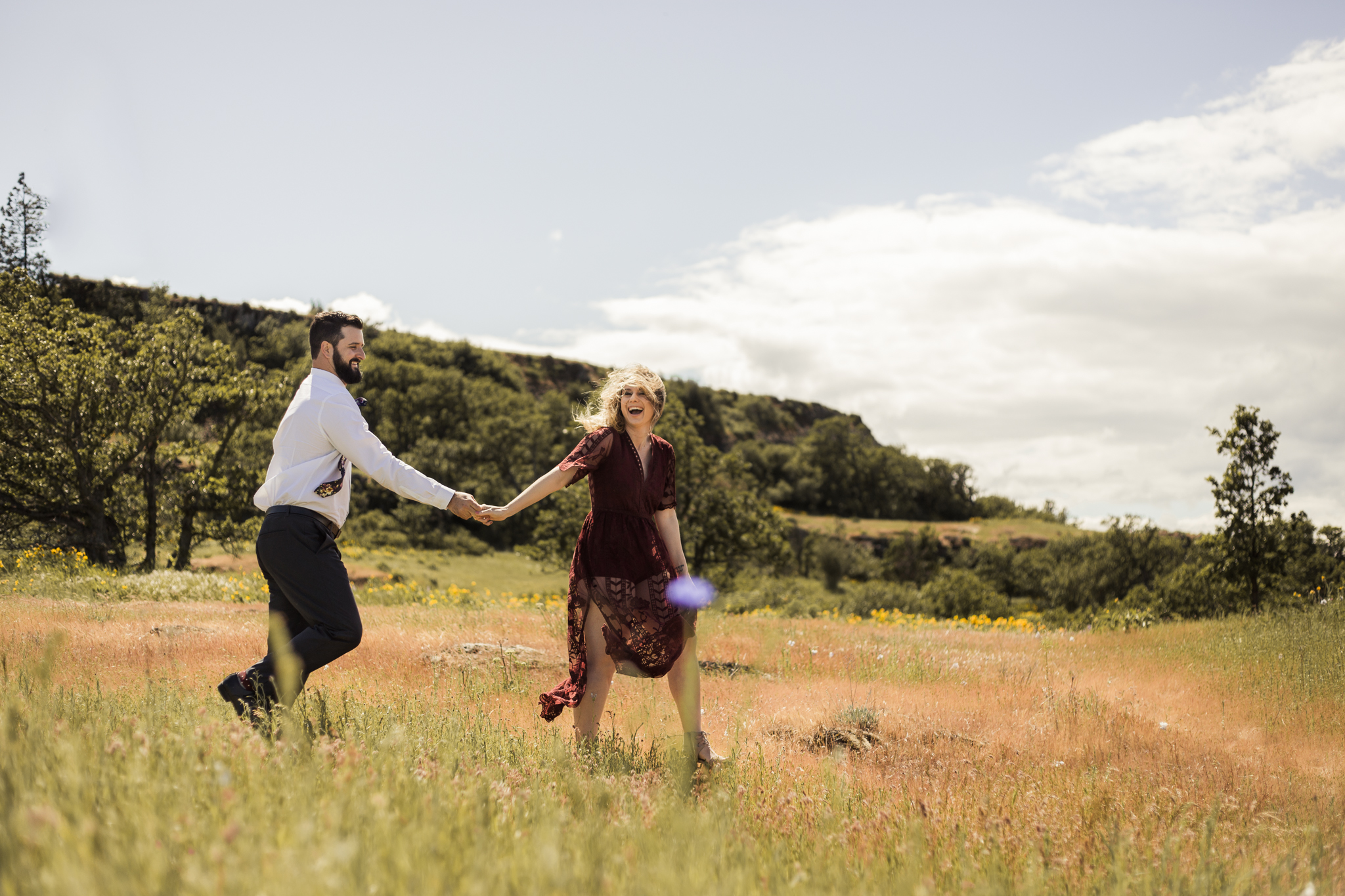 Windy Columbia River Gorge Engagement