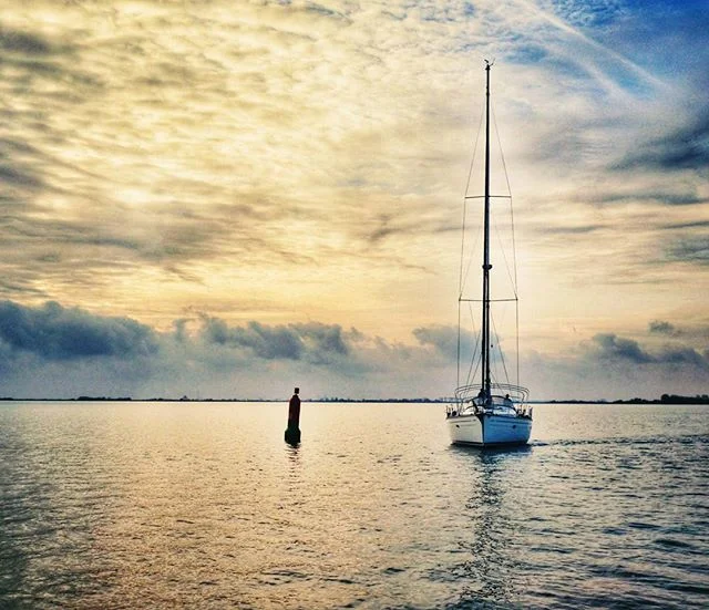 The subtle calm beauty of the #Markemeer lake in #Amsterdam. It's the golden light of #dusk and a solitary fishing boat rests by a lonely #buoy. The waters are calm, a lovely light breeze....#magic #landscape #landscapephotography #sunset #travelphotography #travel #travelersnotebook #traveller #travelgram #travelblogger #instapic #instadaily #instaframe #photooftheday #wanderer #wanderlust #globetrotter #boat #cloudscape #instasky #letsgo #silhouette #volendam #netherlands #vacation #holiday