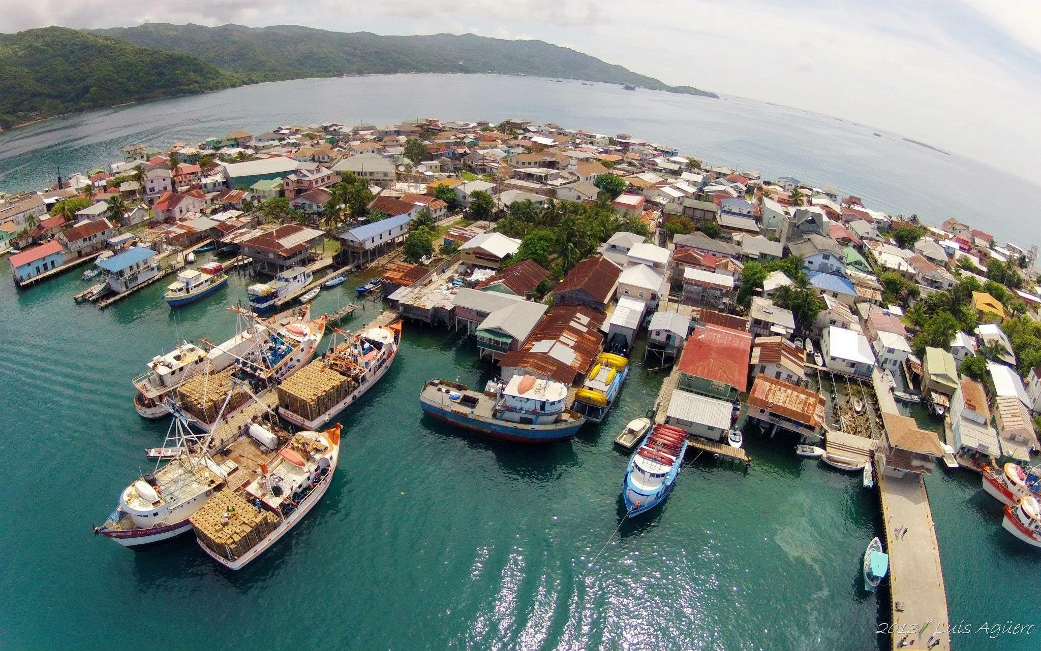 Bonacca Honduras.jpg