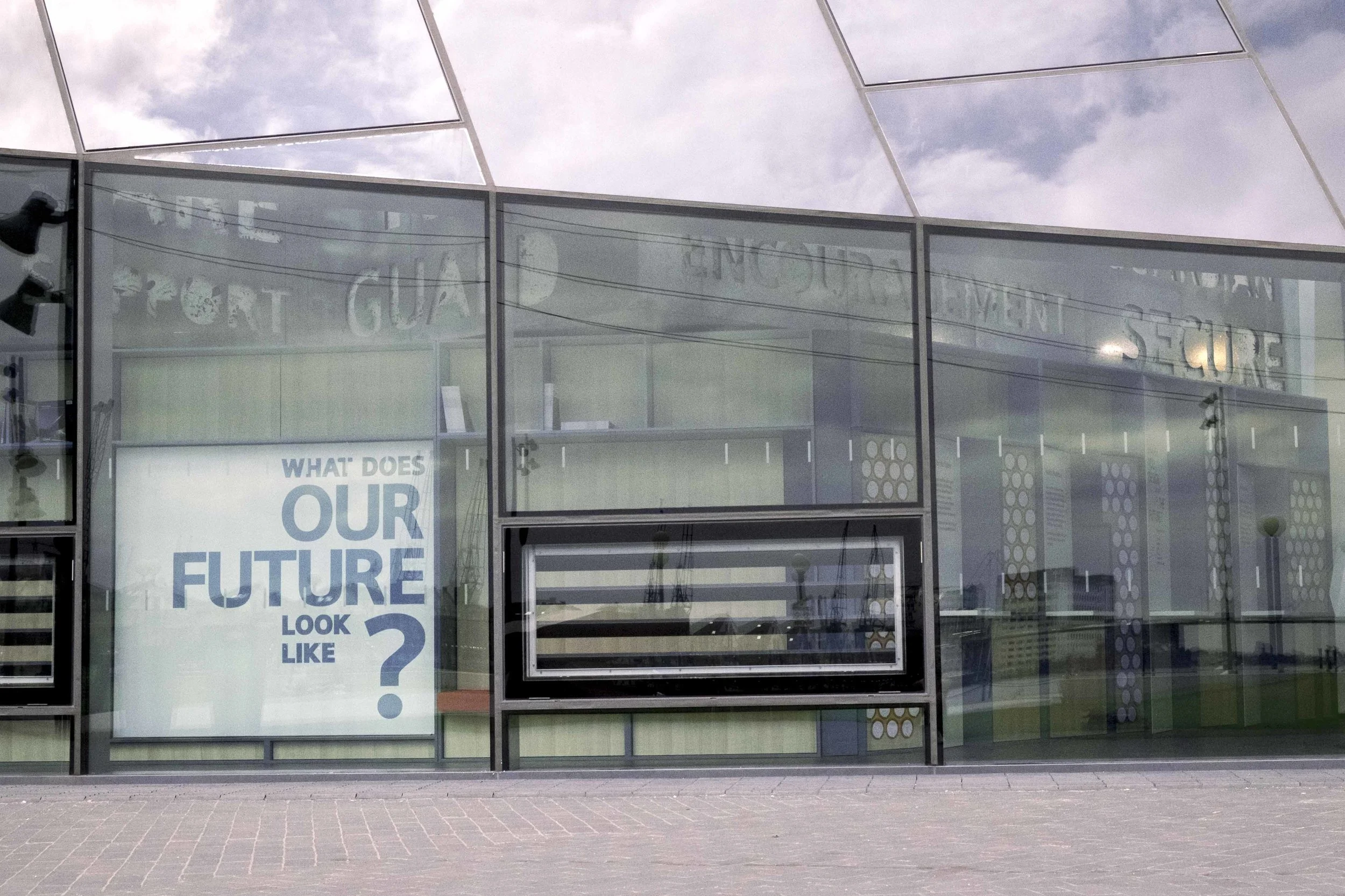 MLStudio_Siemens_crystalbuilding_01.jpg