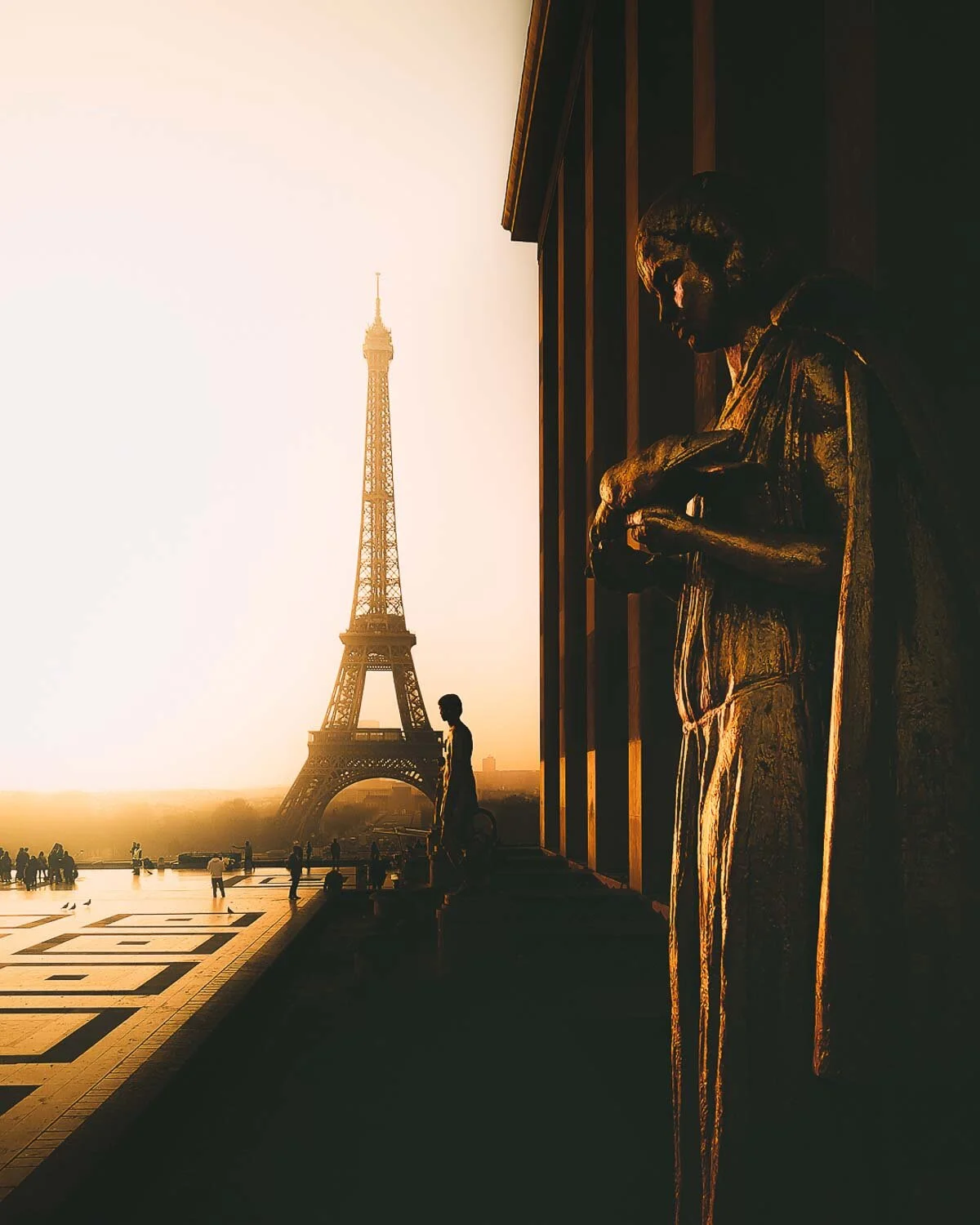 brotherside-Paris-EiffelTower-1.jpg