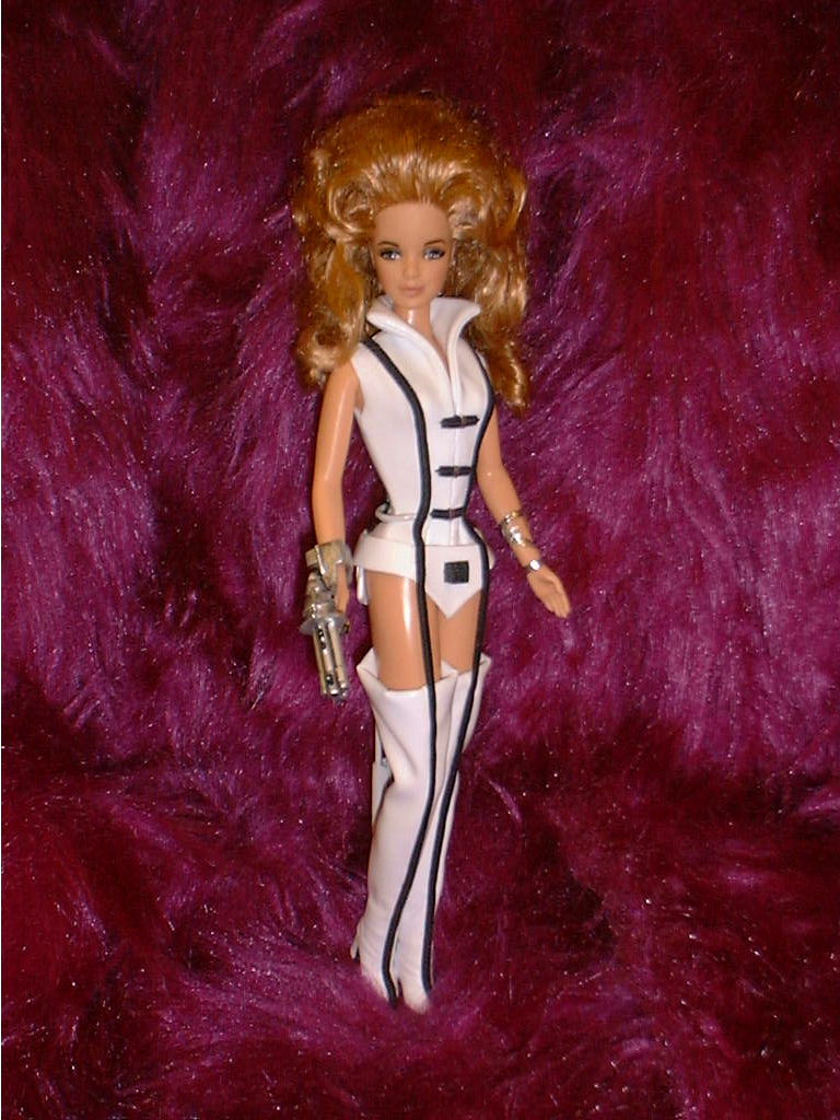 barbie-barbarella-fonda.jpg