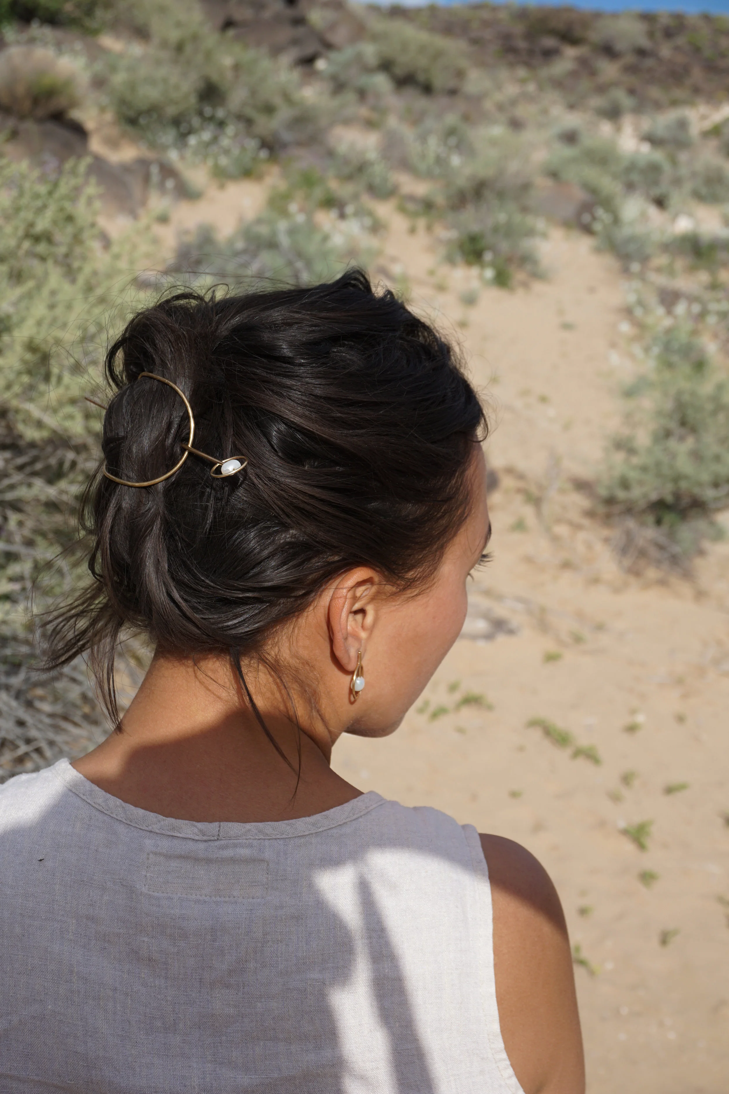 messy hair in pearl stick n poke.JPG