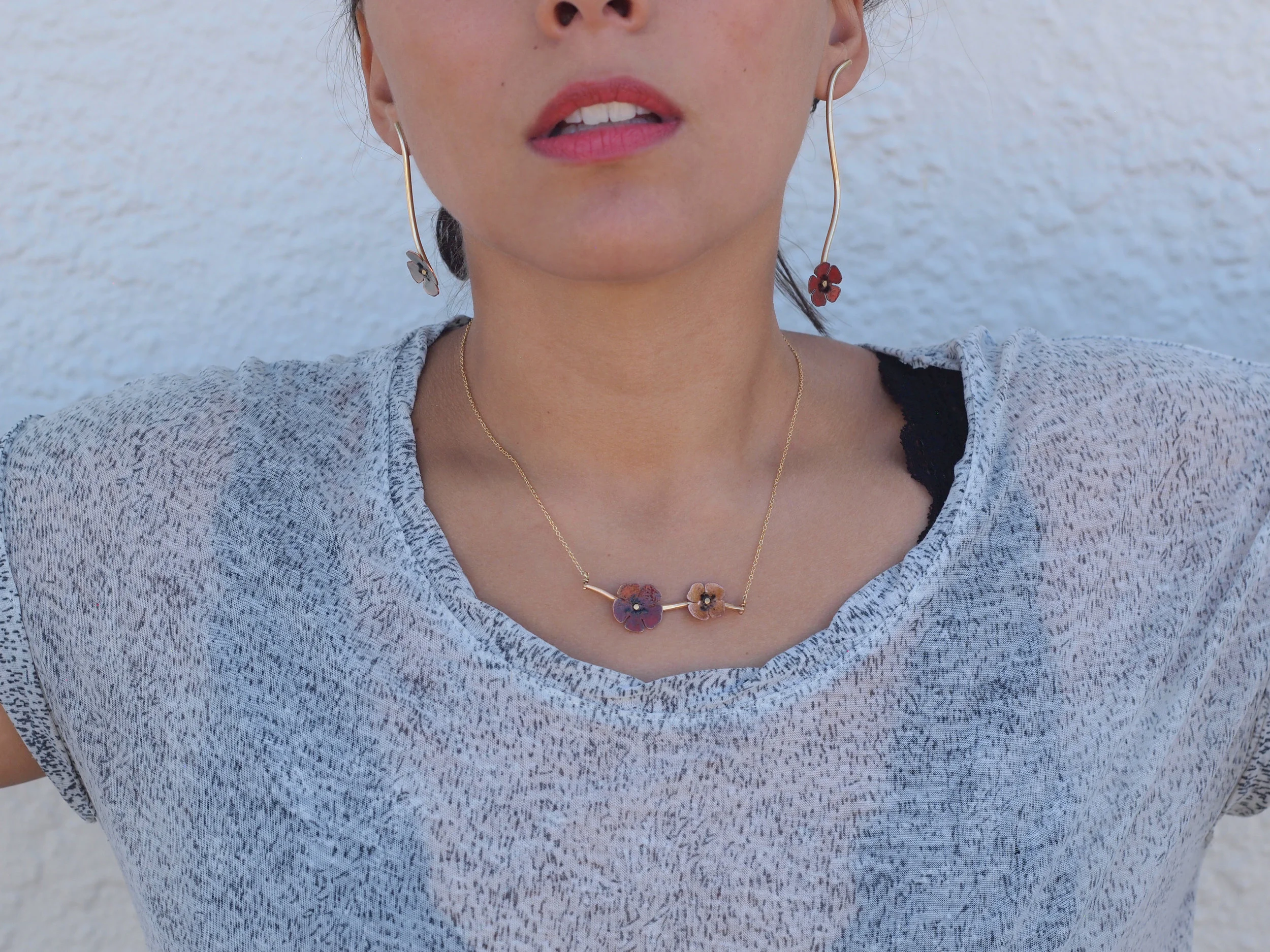 branch choker and stem earrings.jpeg