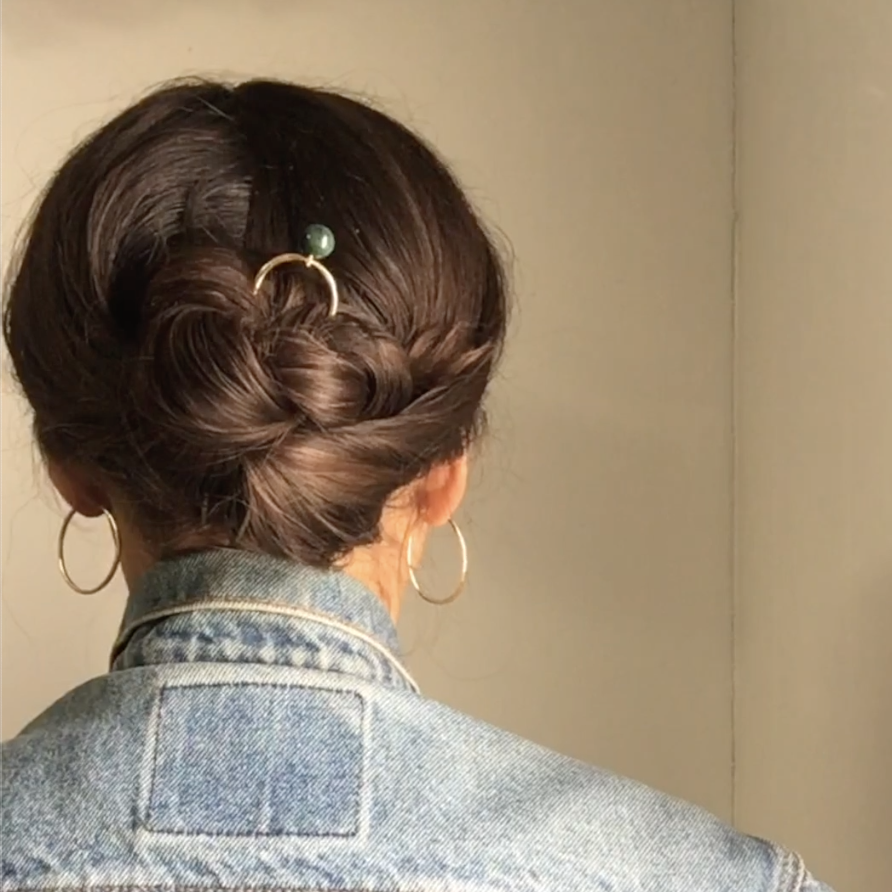 HOW TO MAKE A SIMPLE UPDO USING HAIR NEEDLE 