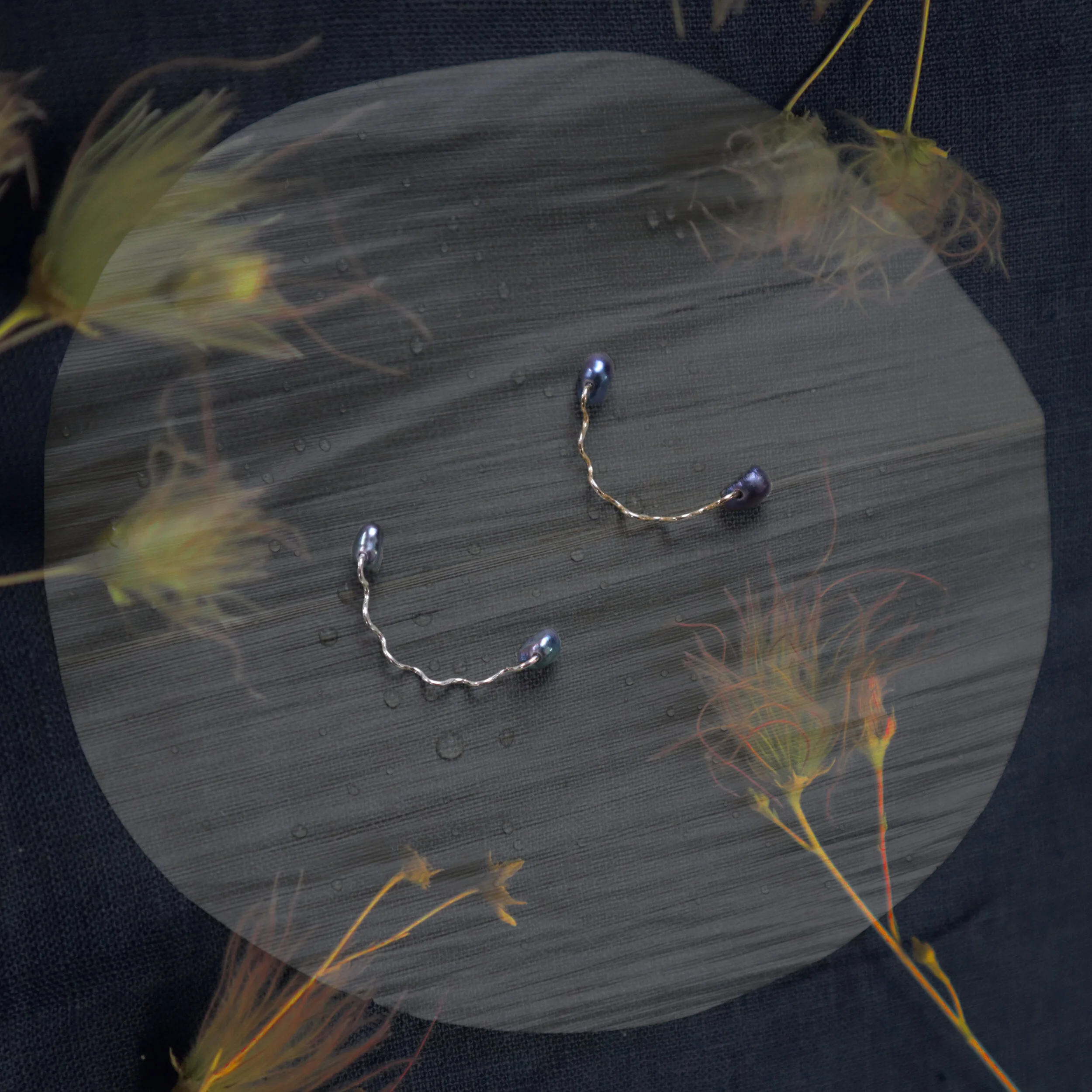 purple pearl squiggle nose bridge.jpeg