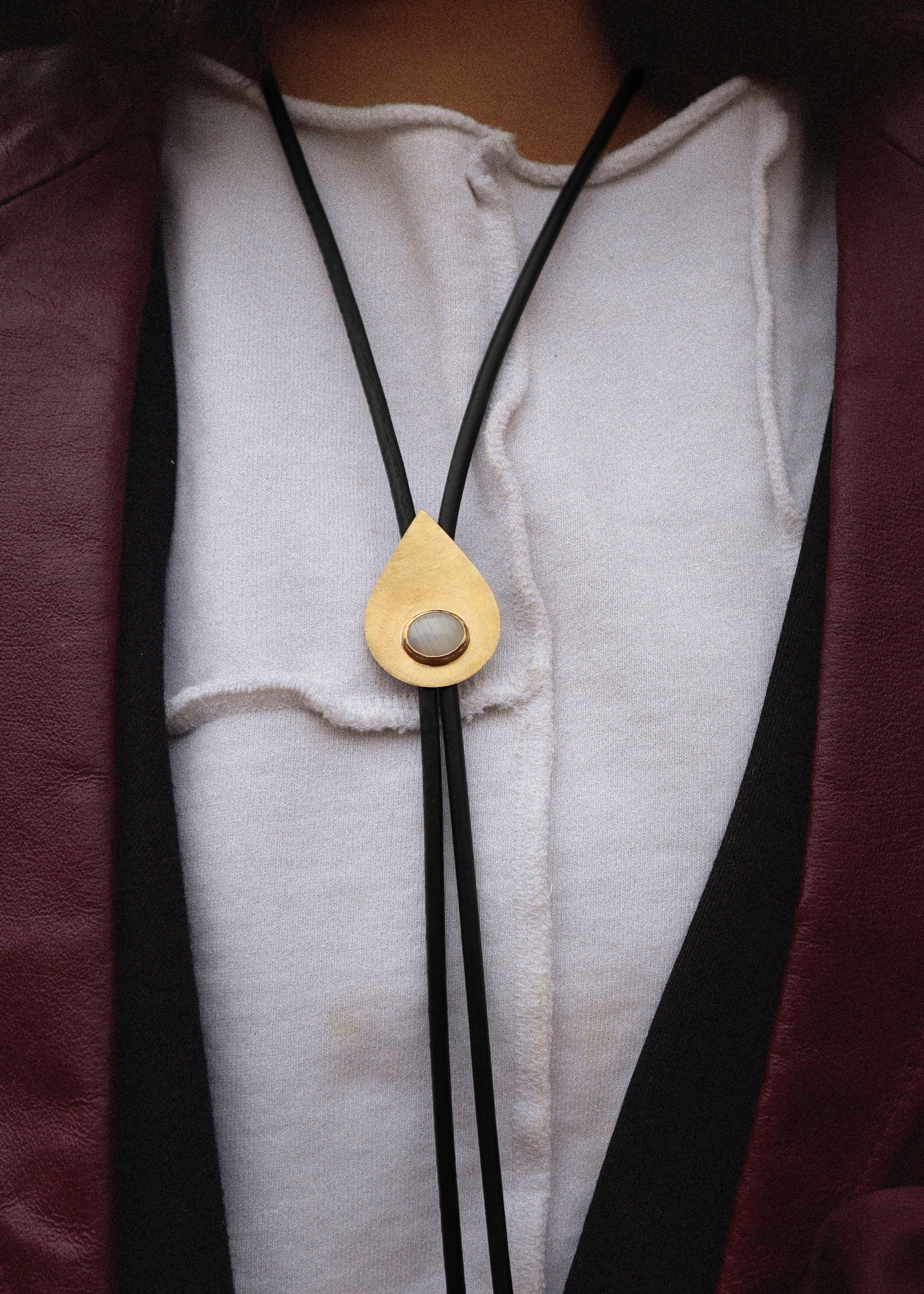 moonstone teardrop bolo tie close up on.jpeg