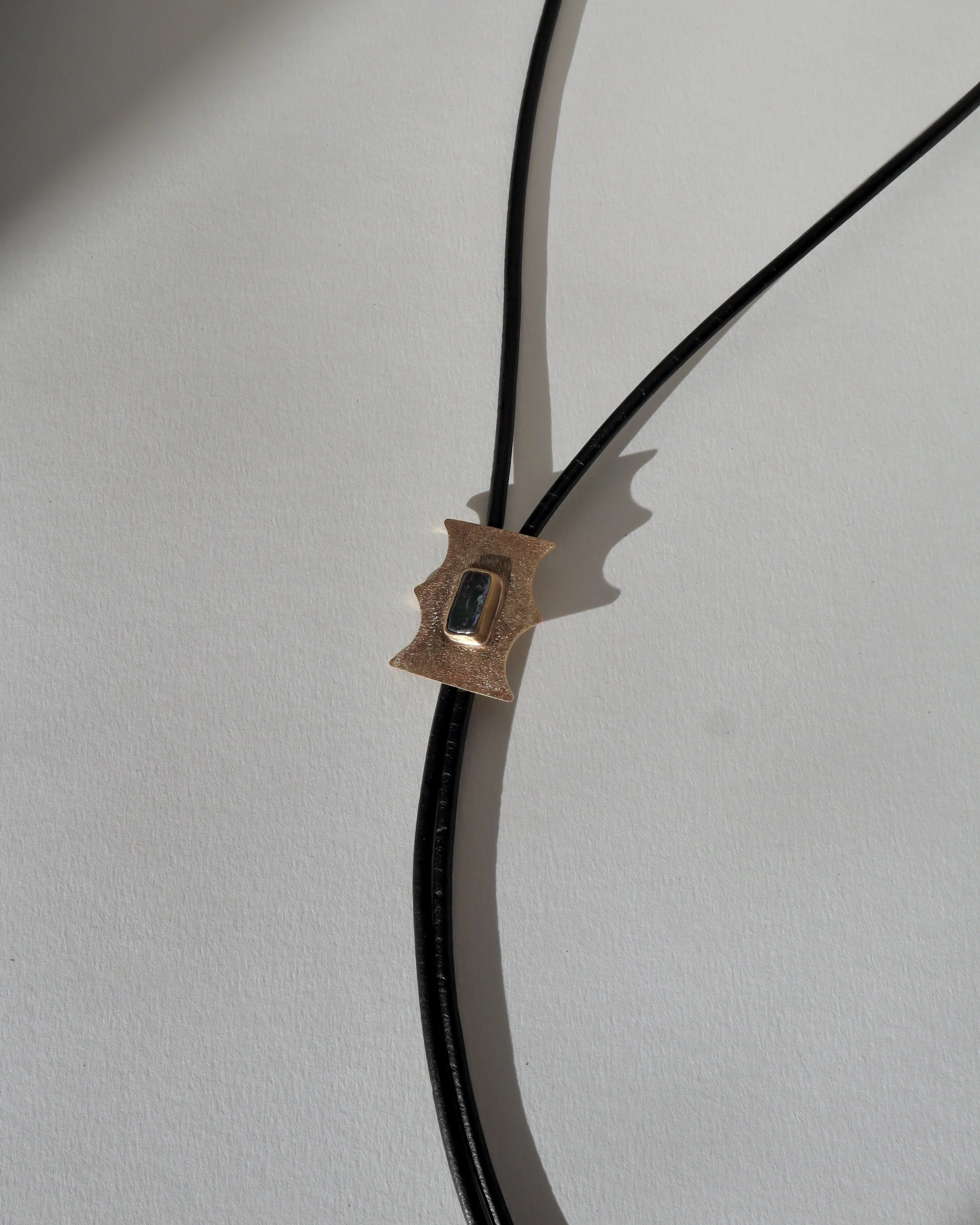 Green Pearl Bolo Tie