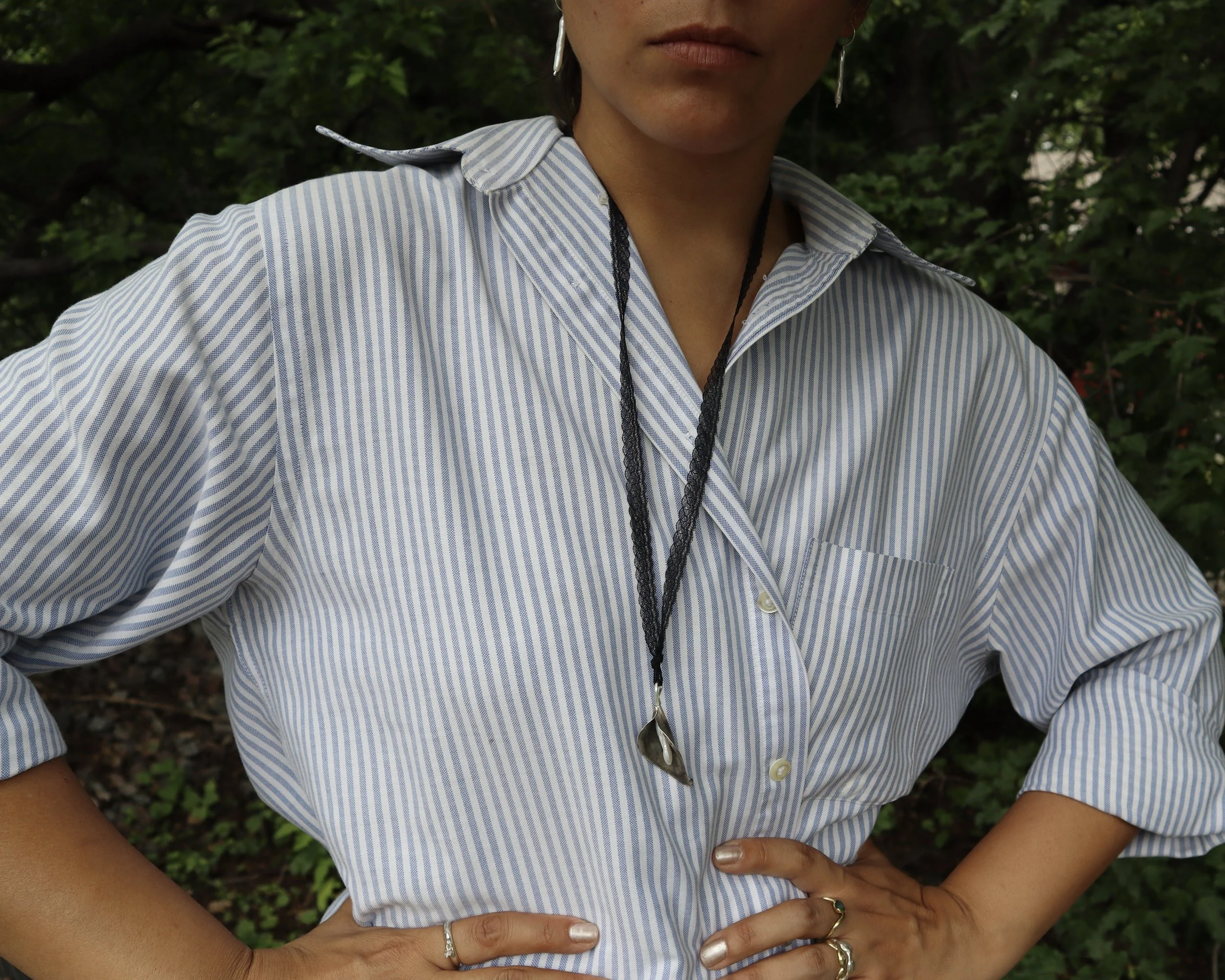 back lace ribbon calla lily worn long.JPG