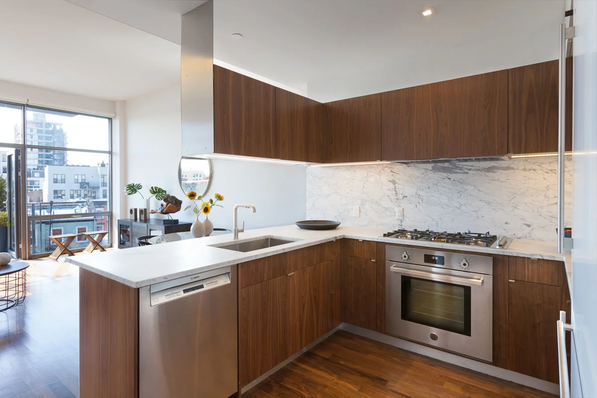 280-Metropolitan-Avenue_Photographs_5D_Kitchen-2.jpg