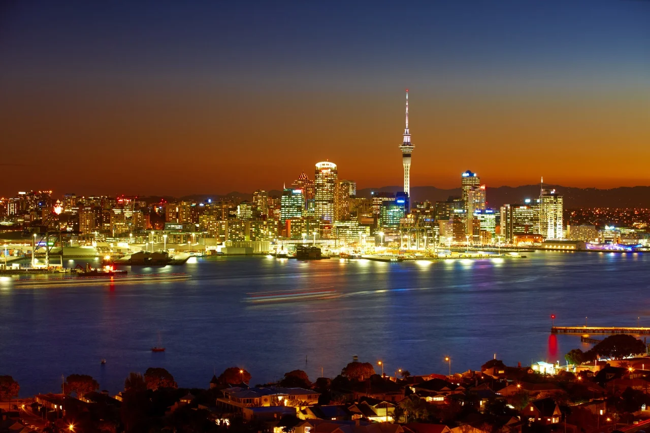 Evening view of Auckland from Devonport_79155.jpg