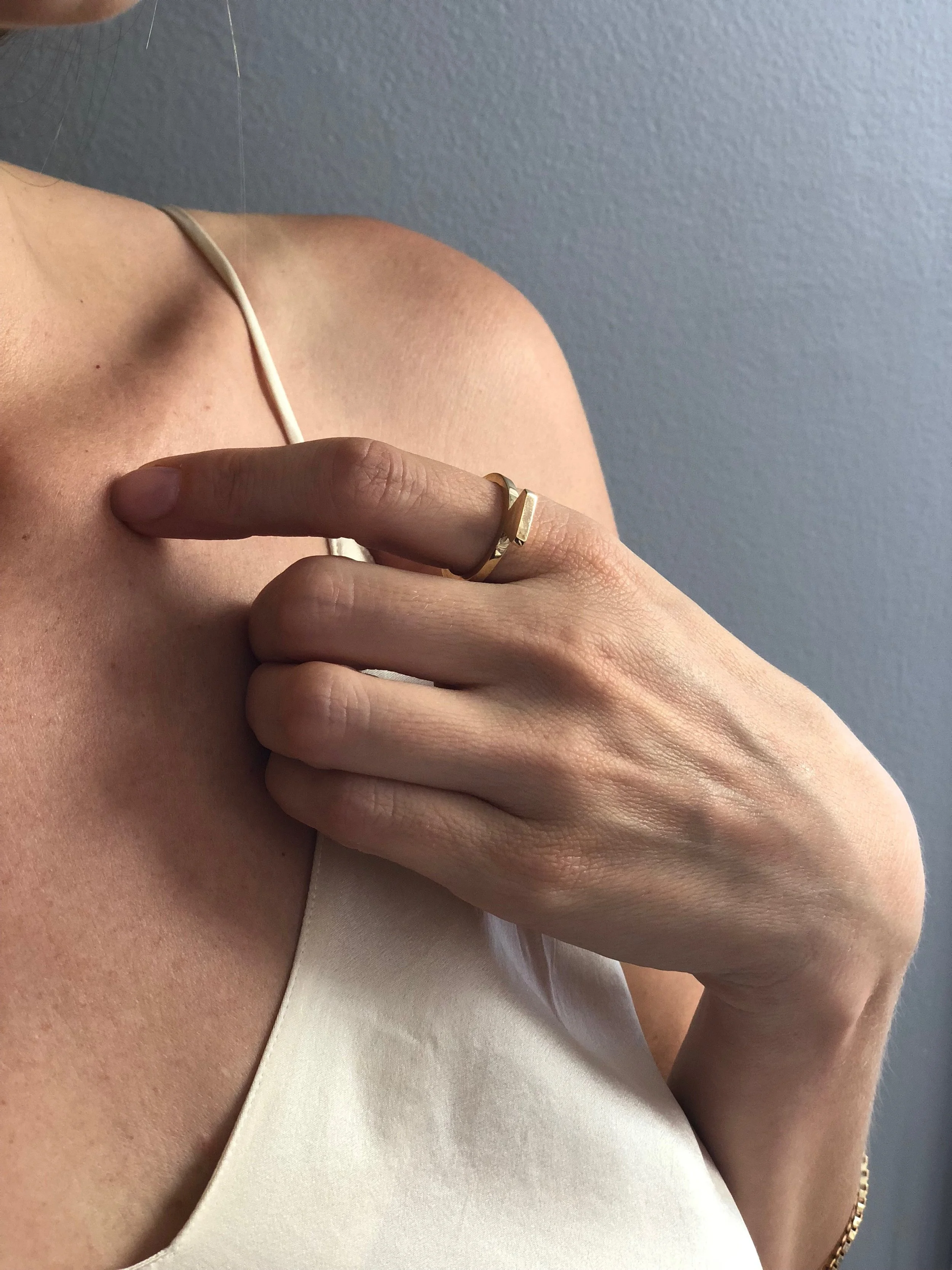 Silhouette Ring YG.JPG