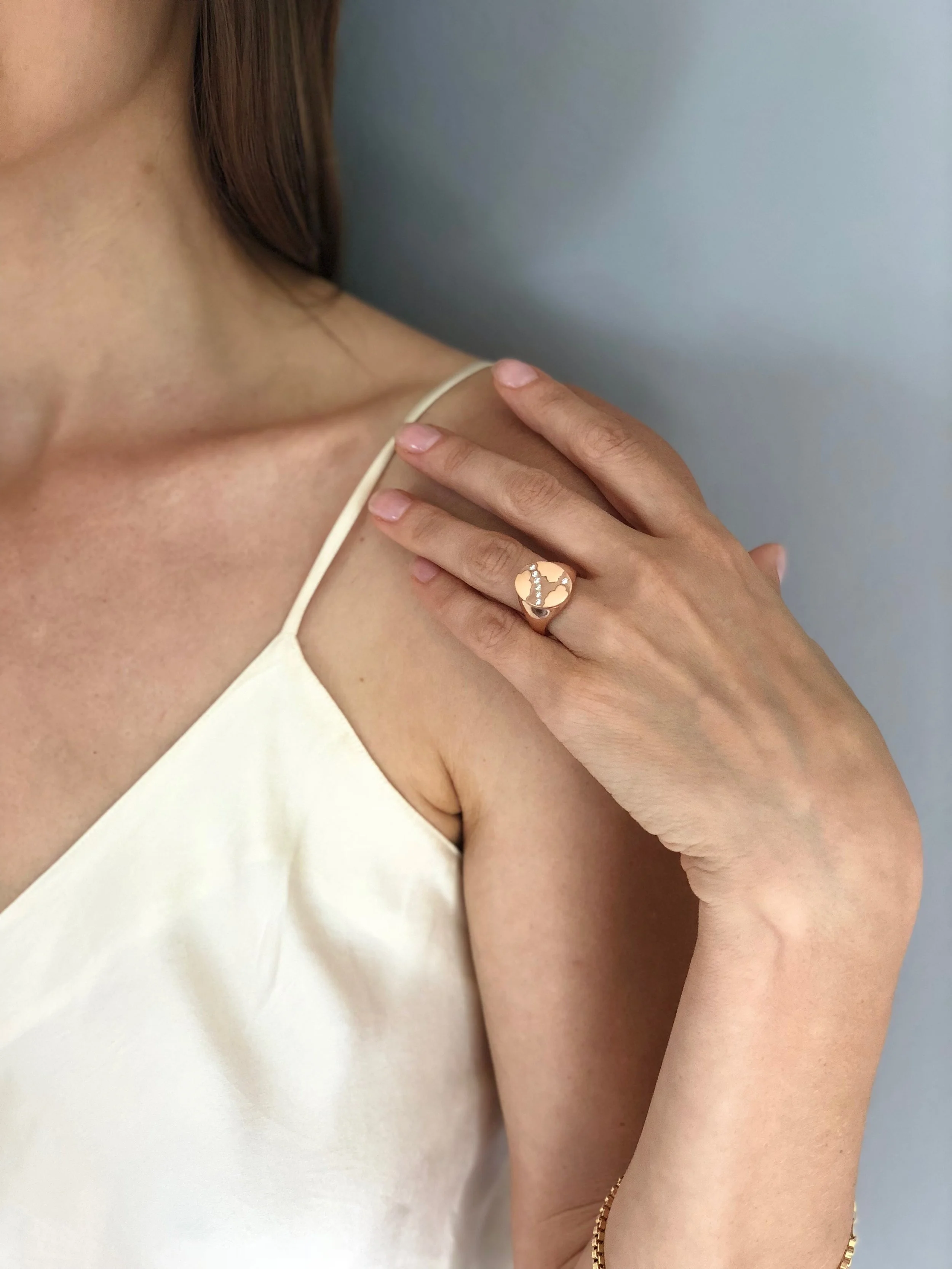 Cloud Signet Diamond Bow Large RG.JPG