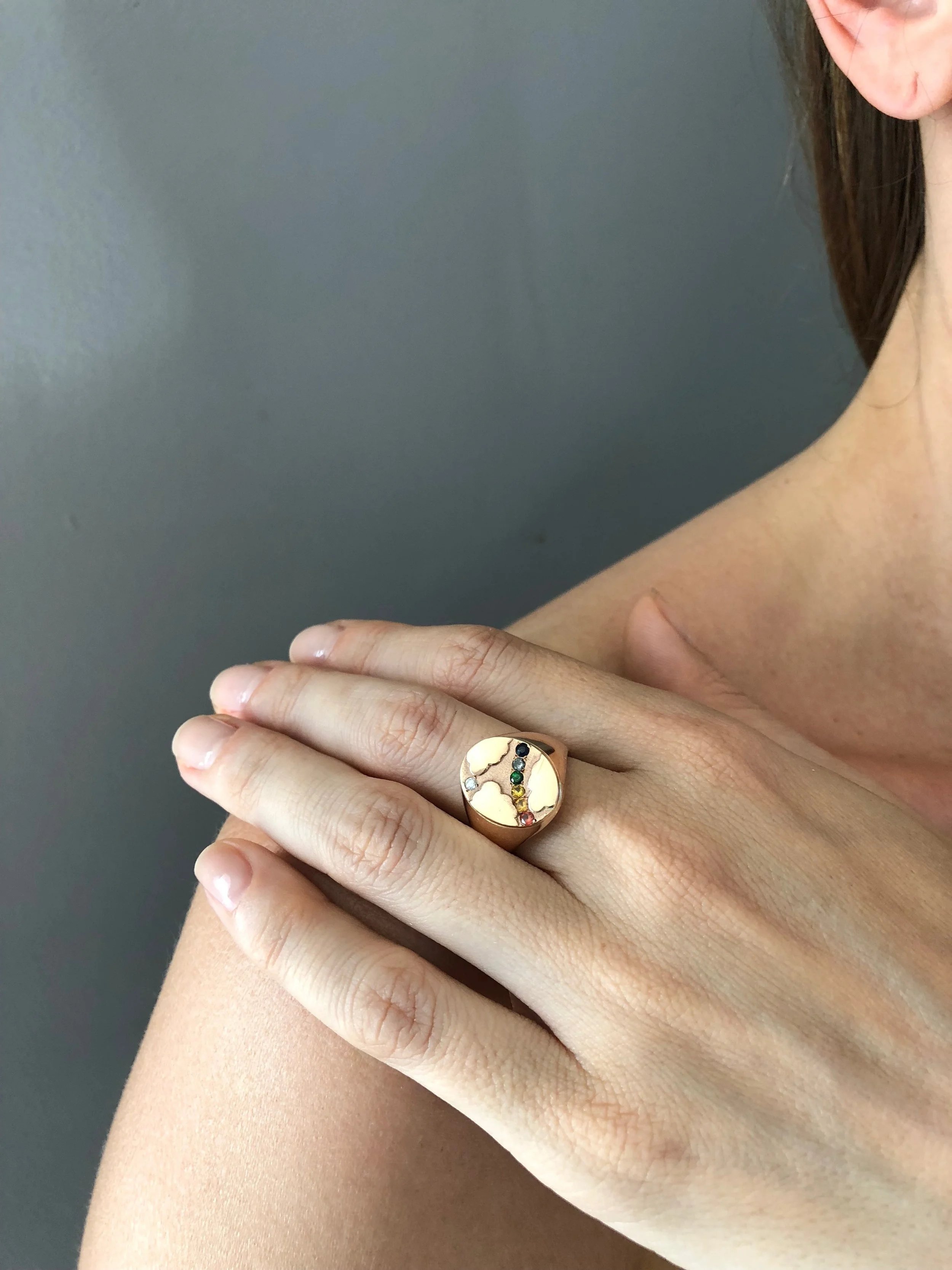 Cloud Signet Sapphire Bow Large RG.JPG